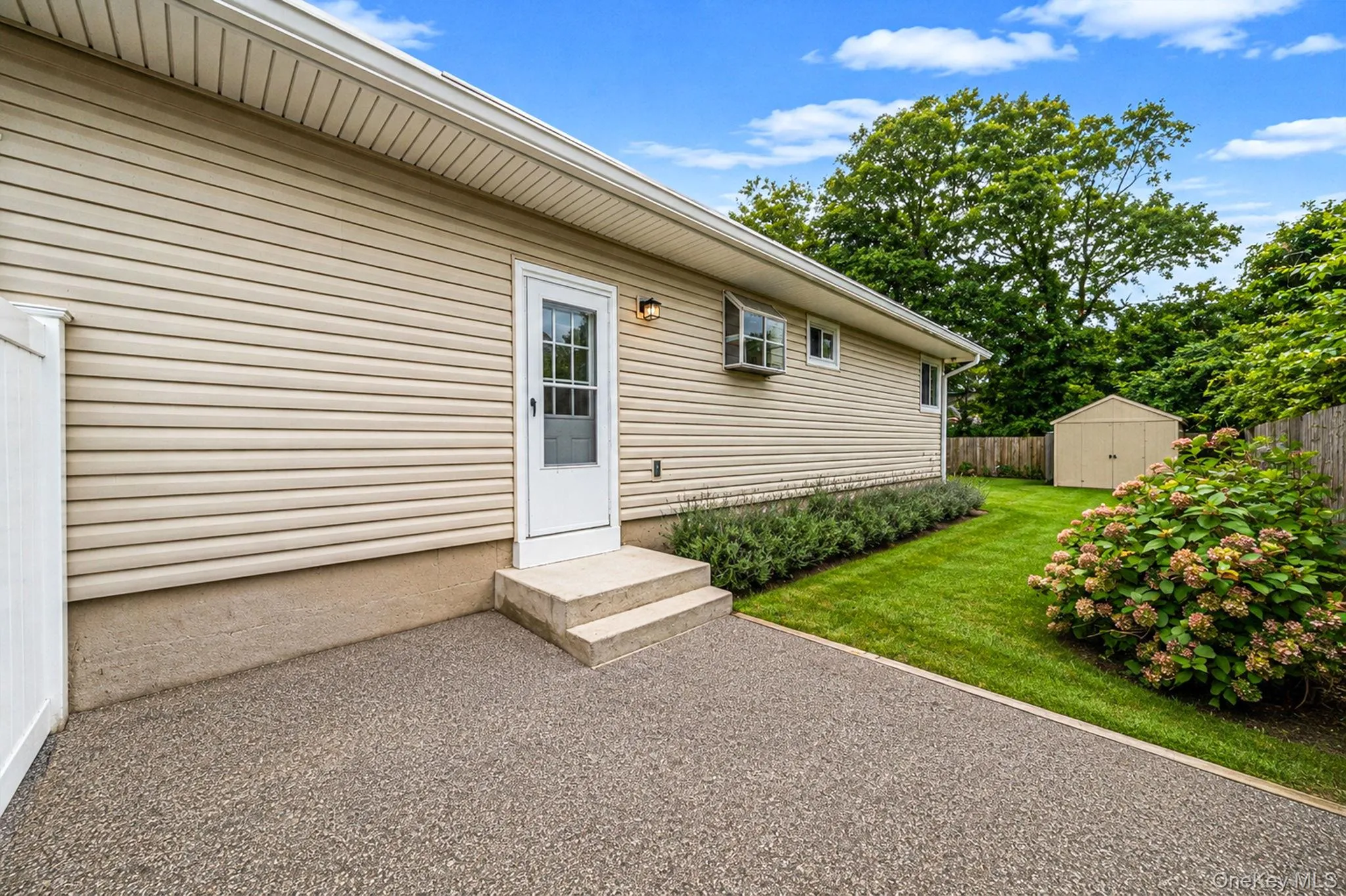 24 trafalgar Drive, Brookhaven, NY, 3 Bedrooms Bedrooms, 6 Rooms Rooms,1 BathroomBathrooms,Residential,For Rent,trafalgar,0,1042243 24 trafalgar Drive, Brookhaven, NY, 3 Bedrooms Bedrooms, 6 Rooms Rooms,1 BathroomBathrooms,Residential,For Rent,trafalgar,0,1042243