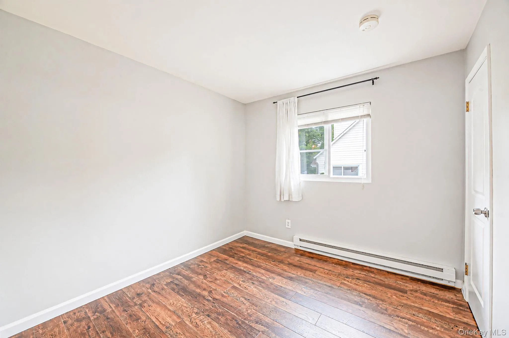 24 trafalgar Drive, Brookhaven, NY, 3 Bedrooms Bedrooms, 6 Rooms Rooms,1 BathroomBathrooms,Residential,For Rent,trafalgar,0,1042243 24 trafalgar Drive, Brookhaven, NY, 3 Bedrooms Bedrooms, 6 Rooms Rooms,1 BathroomBathrooms,Residential,For Rent,trafalgar,0,1042243