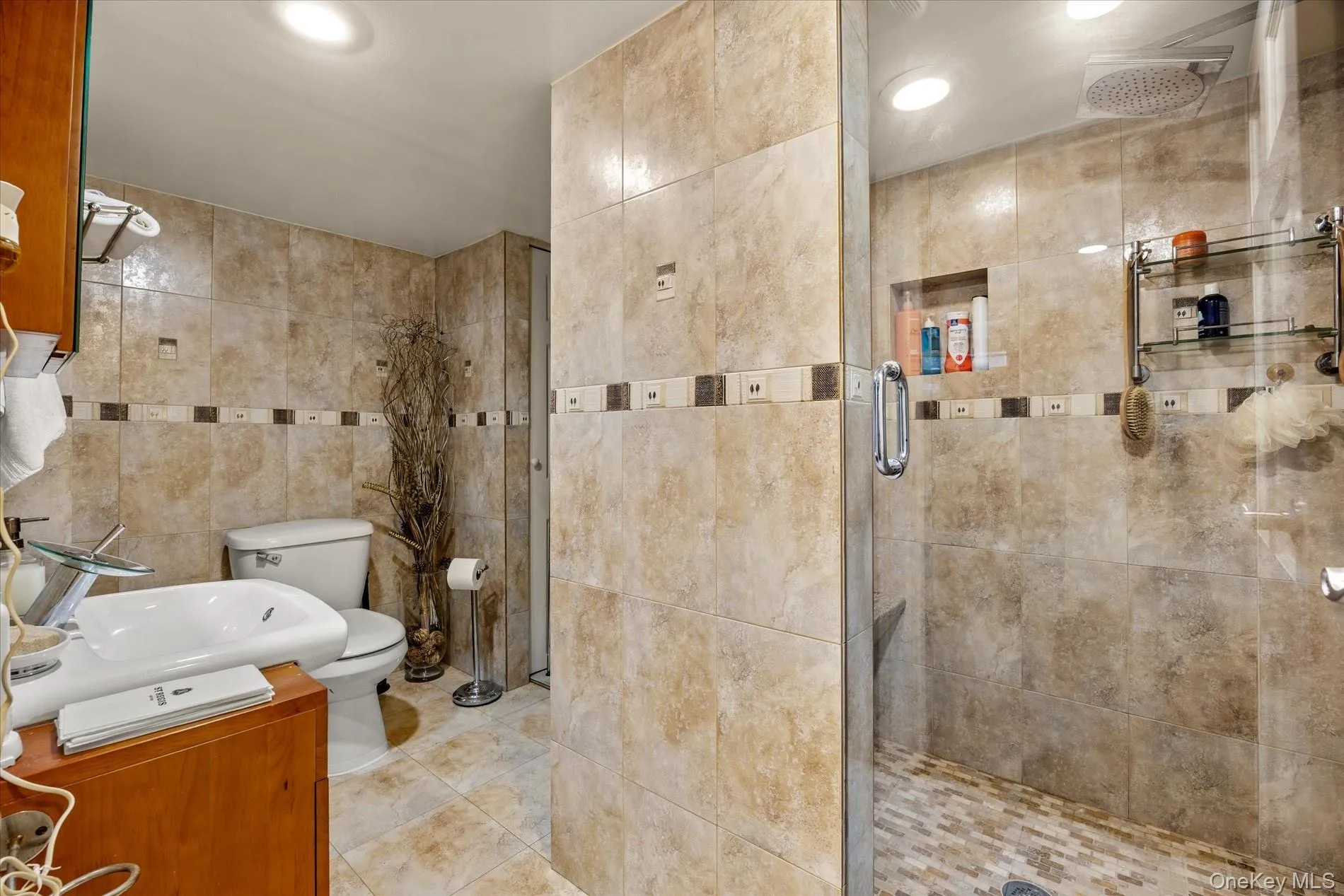66-02 78th Street, New York, NY, 3 Bedrooms Bedrooms, 7 Rooms Rooms,2 BathroomsBathrooms,Residential,For Rent,78th,0,1042245 66-02 78th Street, New York, NY, 3 Bedrooms Bedrooms, 7 Rooms Rooms,2 BathroomsBathrooms,Residential,For Rent,78th,0,1042245