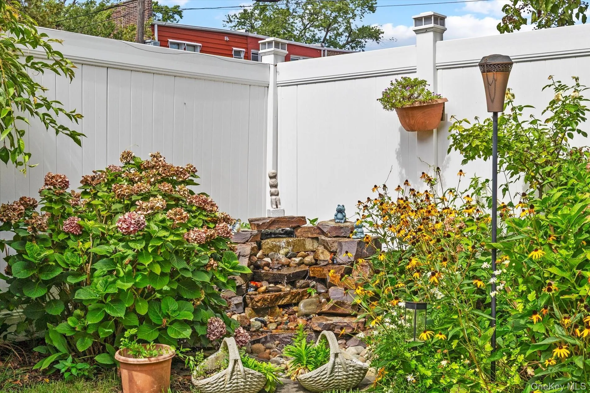 66-02 78th Street, New York, NY, 3 Bedrooms Bedrooms, 7 Rooms Rooms,2 BathroomsBathrooms,Residential,For Rent,78th,0,1042245 66-02 78th Street, New York, NY, 3 Bedrooms Bedrooms, 7 Rooms Rooms,2 BathroomsBathrooms,Residential,For Rent,78th,0,1042245