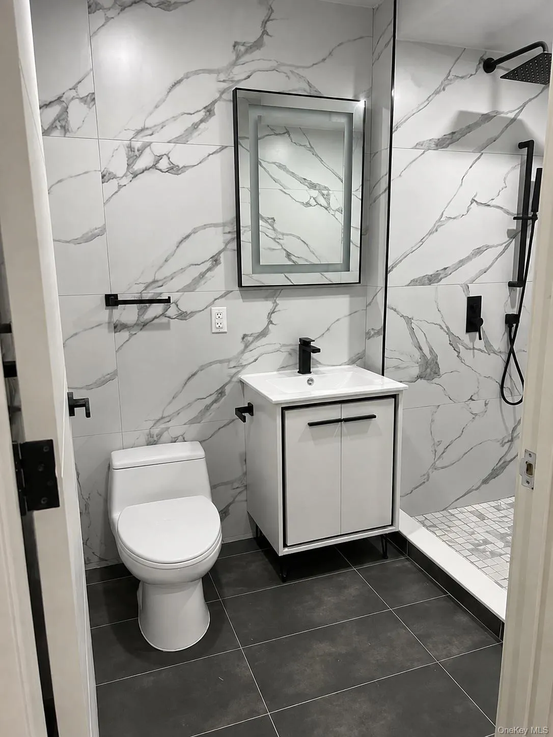 5540 97th Place, New York, NY, 2 Bedrooms Bedrooms, 3 Rooms Rooms,2 BathroomsBathrooms,Residential,For Rent,97th,0,1042252 5540 97th Place, New York, NY, 2 Bedrooms Bedrooms, 3 Rooms Rooms,2 BathroomsBathrooms,Residential,For Rent,97th,0,1042252