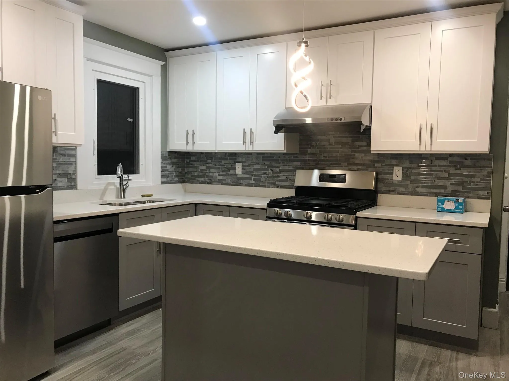 32 S. Brett Street, Beacon, NY, 3 Bedrooms Bedrooms, 7 Rooms Rooms,2 BathroomsBathrooms,Residential Lease,For Rent,S. Brett,0,1042254 32 S. Brett Street, Beacon, NY, 3 Bedrooms Bedrooms, 7 Rooms Rooms,2 BathroomsBathrooms,Residential Lease,For Rent,S. Brett,0,1042254