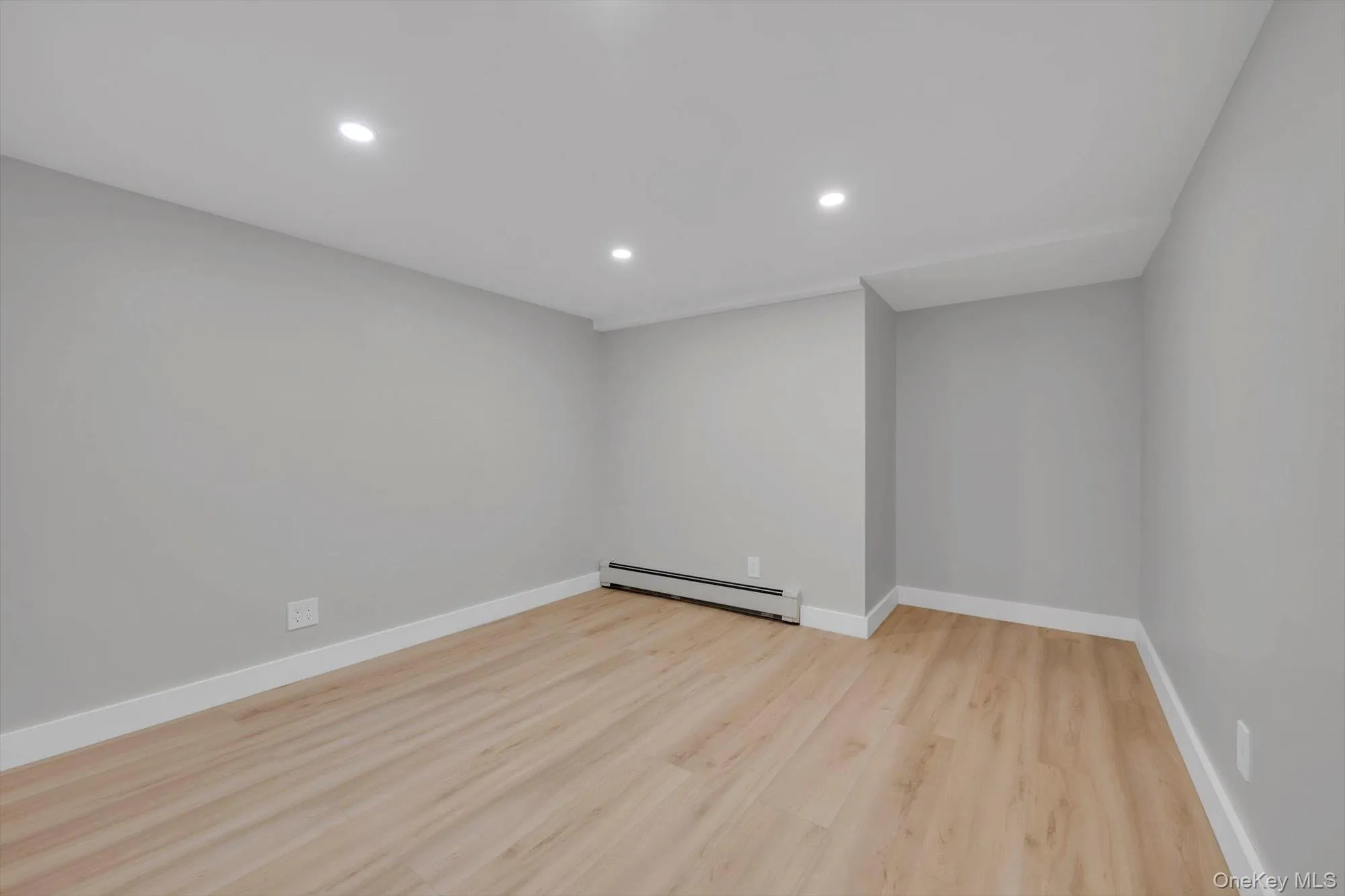 109 Nassau Drive, North Hempstead, NY, 3 Bedrooms Bedrooms, 8 Rooms Rooms,2 BathroomsBathrooms,Residential,For Rent,Nassau,0,1042259 109 Nassau Drive, North Hempstead, NY, 3 Bedrooms Bedrooms, 8 Rooms Rooms,2 BathroomsBathrooms,Residential,For Rent,Nassau,0,1042259