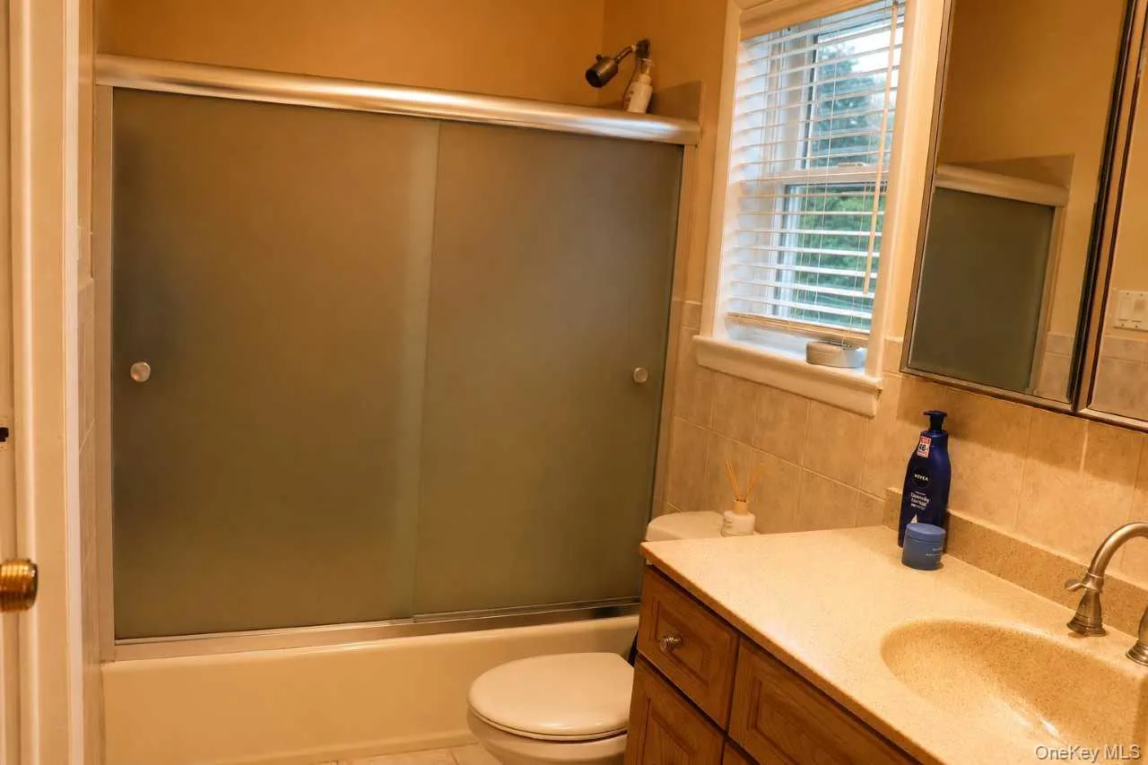 9 Gaston Street, Huntington, NY, 4 Bedrooms Bedrooms, 8 Rooms Rooms,2 BathroomsBathrooms,Residential,For Rent,Gaston,0,1042260 9 Gaston Street, Huntington, NY, 4 Bedrooms Bedrooms, 8 Rooms Rooms,2 BathroomsBathrooms,Residential,For Rent,Gaston,0,1042260