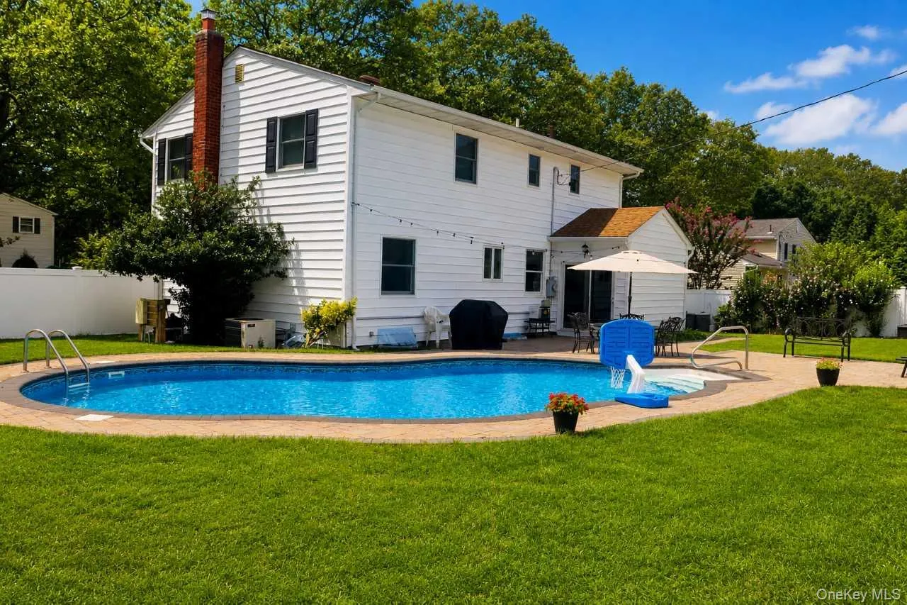 9 Gaston Street, Huntington, NY, 4 Bedrooms Bedrooms, 8 Rooms Rooms,2 BathroomsBathrooms,Residential,For Rent,Gaston,0,1042260 9 Gaston Street, Huntington, NY, 4 Bedrooms Bedrooms, 8 Rooms Rooms,2 BathroomsBathrooms,Residential,For Rent,Gaston,0,1042260