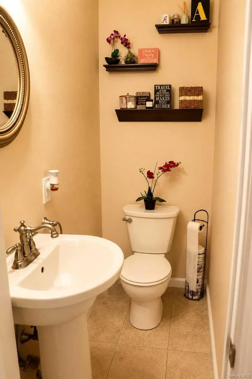 9 Gaston Street, Huntington, NY, 4 Bedrooms Bedrooms, 8 Rooms Rooms,2 BathroomsBathrooms,Residential,For Rent,Gaston,0,1042260 9 Gaston Street, Huntington, NY, 4 Bedrooms Bedrooms, 8 Rooms Rooms,2 BathroomsBathrooms,Residential,For Rent,Gaston,0,1042260