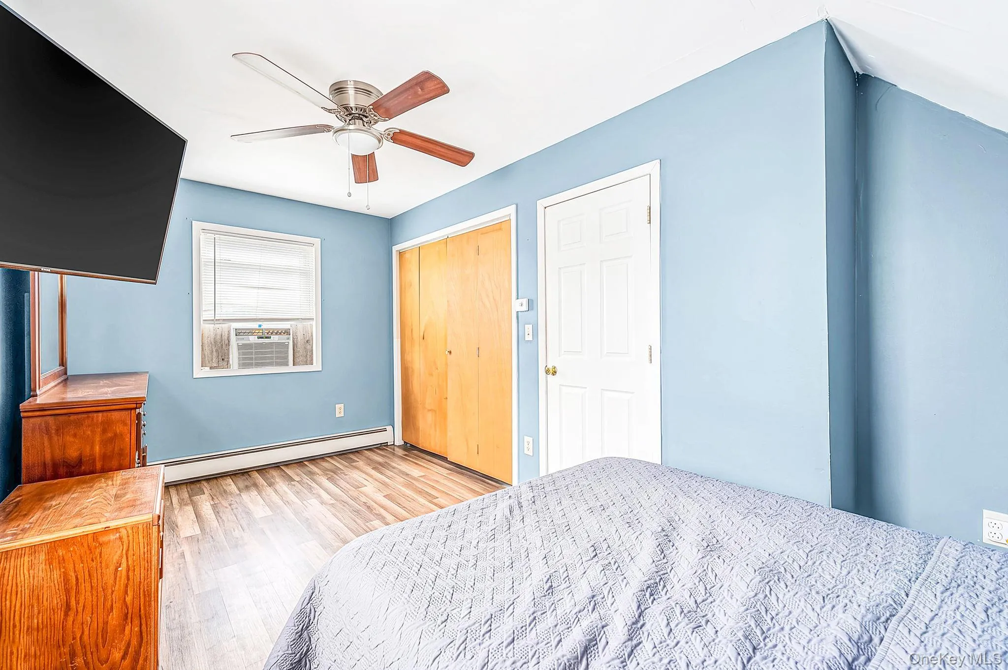 14 Richard Avenue, Islip, NY, 3 Bedrooms Bedrooms, 6 Rooms Rooms,1 BathroomBathrooms,Residential,For Rent,Richard,0,1042263 14 Richard Avenue, Islip, NY, 3 Bedrooms Bedrooms, 6 Rooms Rooms,1 BathroomBathrooms,Residential,For Rent,Richard,0,1042263