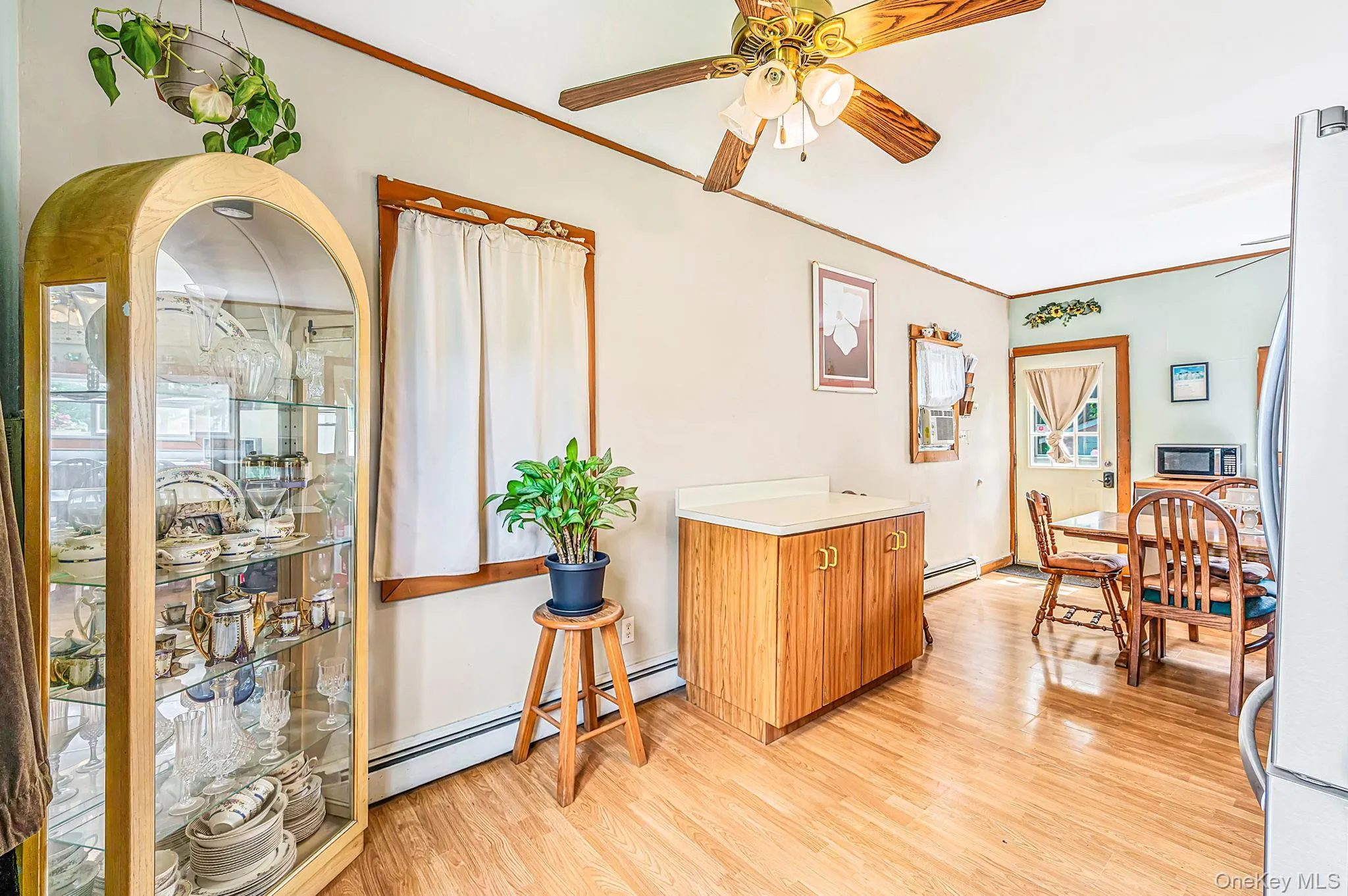 14 Richard Avenue, Islip, NY, 3 Bedrooms Bedrooms, 6 Rooms Rooms,1 BathroomBathrooms,Residential,For Rent,Richard,0,1042263 14 Richard Avenue, Islip, NY, 3 Bedrooms Bedrooms, 6 Rooms Rooms,1 BathroomBathrooms,Residential,For Rent,Richard,0,1042263