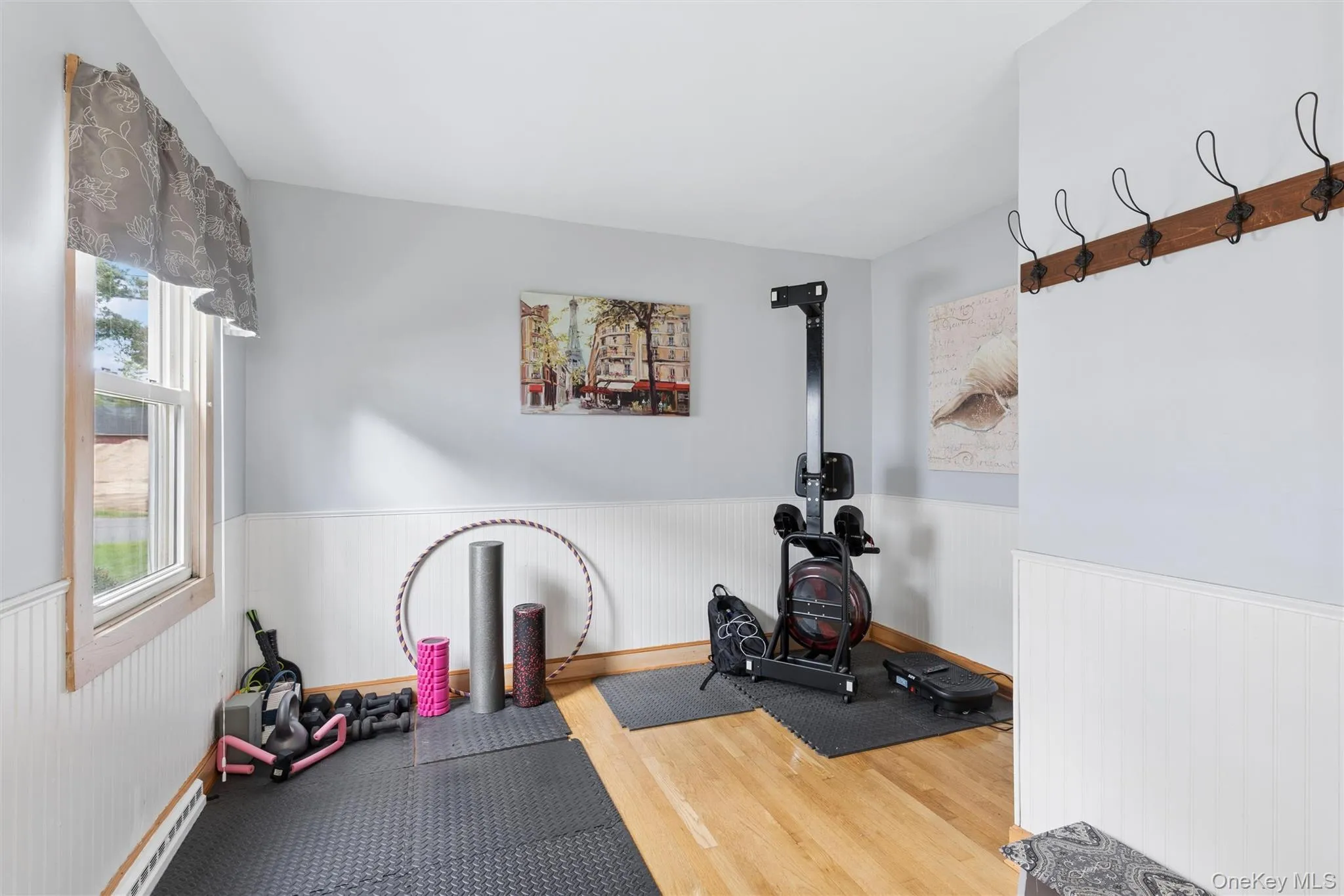 34 End Avenue, Southampton, NY, 2 Bedrooms Bedrooms, 7 Rooms Rooms,1 BathroomBathrooms,Residential,For Rent,End,0,1042264 34 End Avenue, Southampton, NY, 2 Bedrooms Bedrooms, 7 Rooms Rooms,1 BathroomBathrooms,Residential,For Rent,End,0,1042264