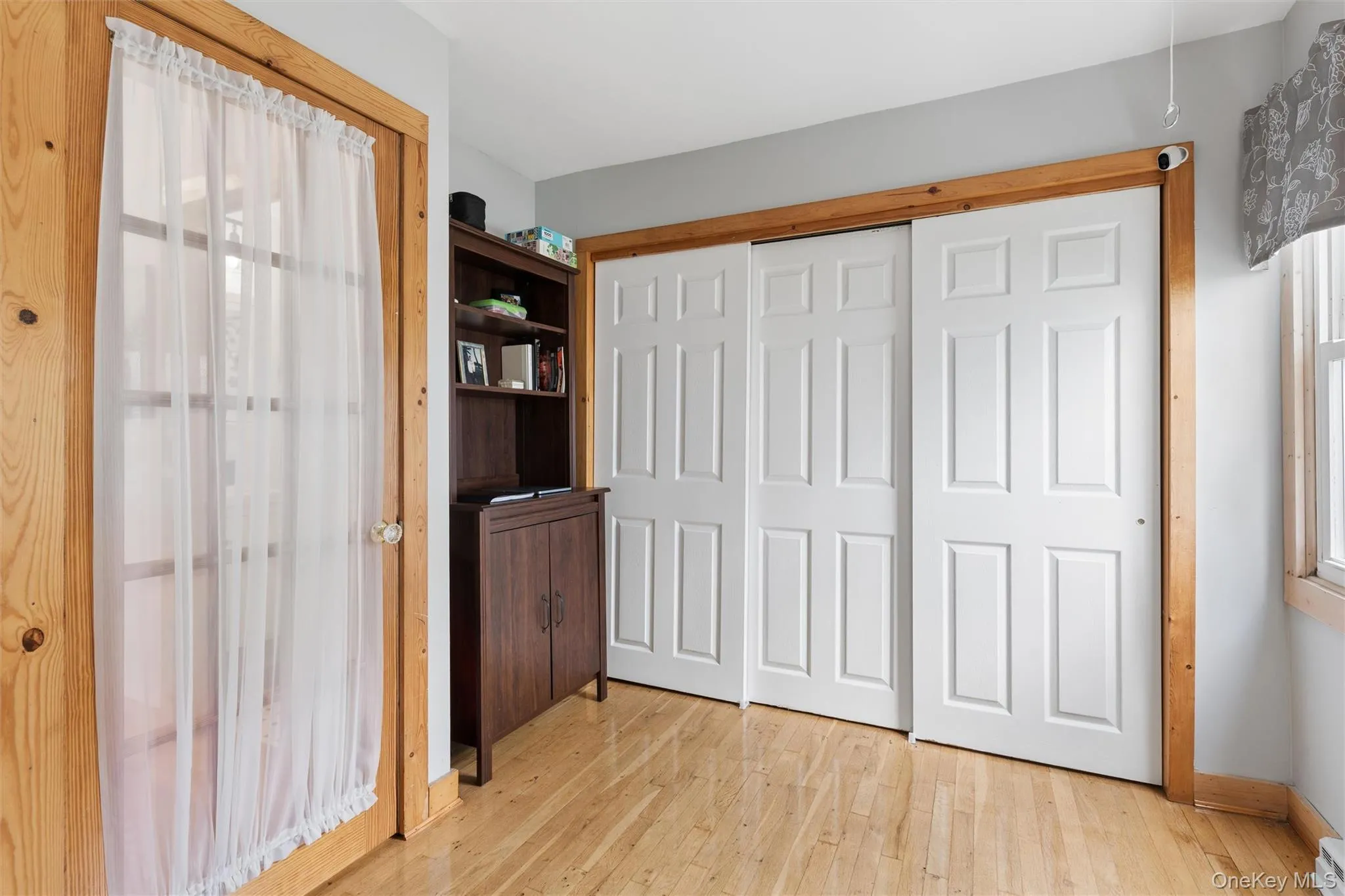 34 End Avenue, Southampton, NY, 2 Bedrooms Bedrooms, 7 Rooms Rooms,1 BathroomBathrooms,Residential,For Rent,End,0,1042264 34 End Avenue, Southampton, NY, 2 Bedrooms Bedrooms, 7 Rooms Rooms,1 BathroomBathrooms,Residential,For Rent,End,0,1042264
