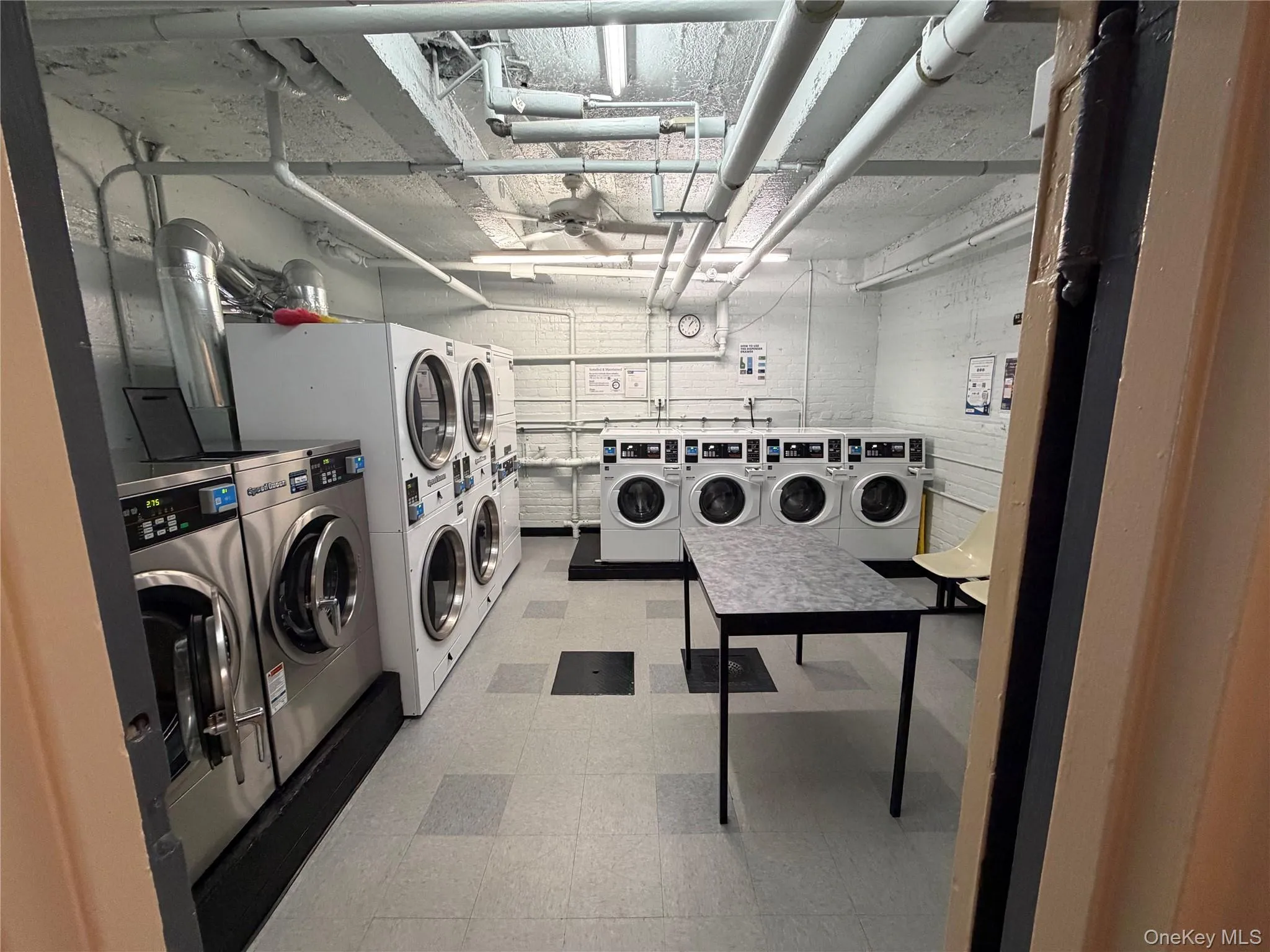 821 Bronx River Road, Yonkers, NY, 2 Bedrooms Bedrooms, 4 Rooms Rooms,1 BathroomBathrooms,Residential,For Rent,Bronx River,0,1042266 821 Bronx River Road, Yonkers, NY, 2 Bedrooms Bedrooms, 4 Rooms Rooms,1 BathroomBathrooms,Residential,For Rent,Bronx River,0,1042266