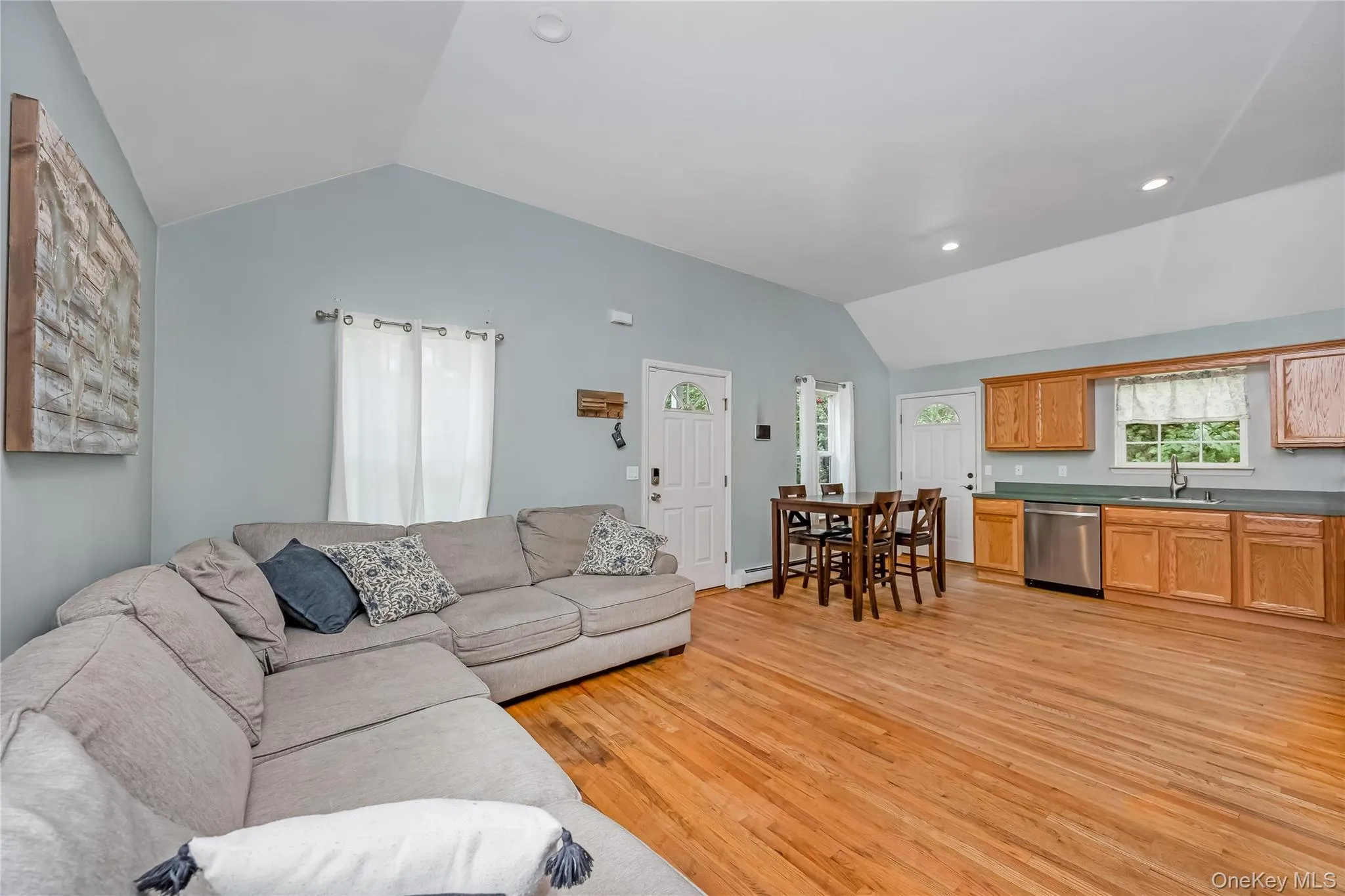 393 End Avenue, Brookhaven, NY, 3 Bedrooms Bedrooms, 6 Rooms Rooms,2 BathroomsBathrooms,Residential,For Rent,End,0,1042267 393 End Avenue, Brookhaven, NY, 3 Bedrooms Bedrooms, 6 Rooms Rooms,2 BathroomsBathrooms,Residential,For Rent,End,0,1042267