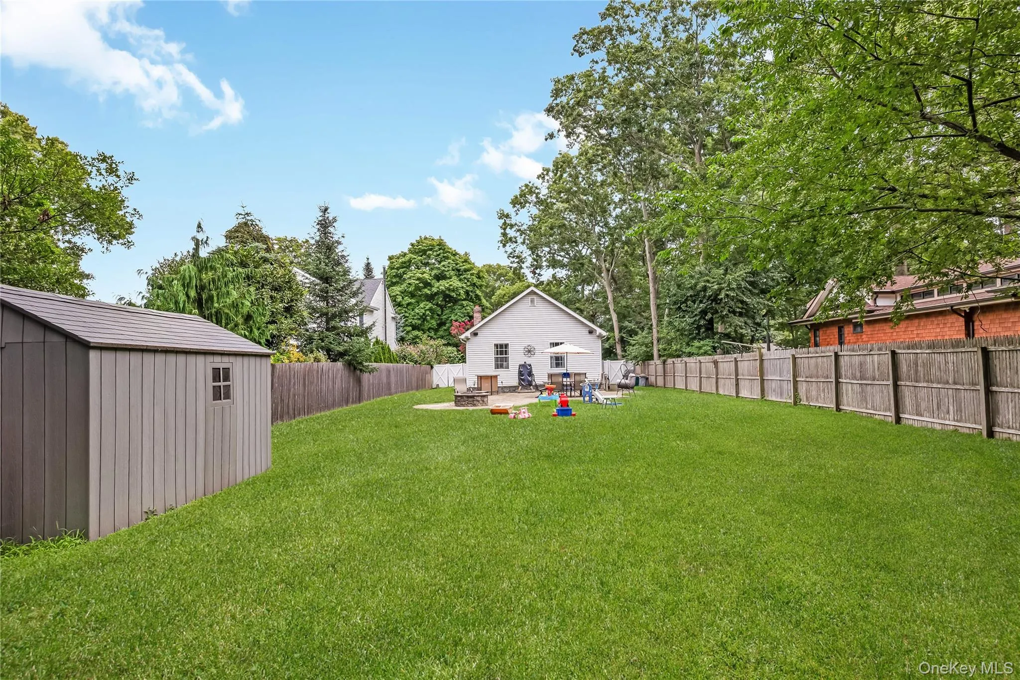 393 End Avenue, Brookhaven, NY, 3 Bedrooms Bedrooms, 6 Rooms Rooms,2 BathroomsBathrooms,Residential,For Rent,End,0,1042267 393 End Avenue, Brookhaven, NY, 3 Bedrooms Bedrooms, 6 Rooms Rooms,2 BathroomsBathrooms,Residential,For Rent,End,0,1042267