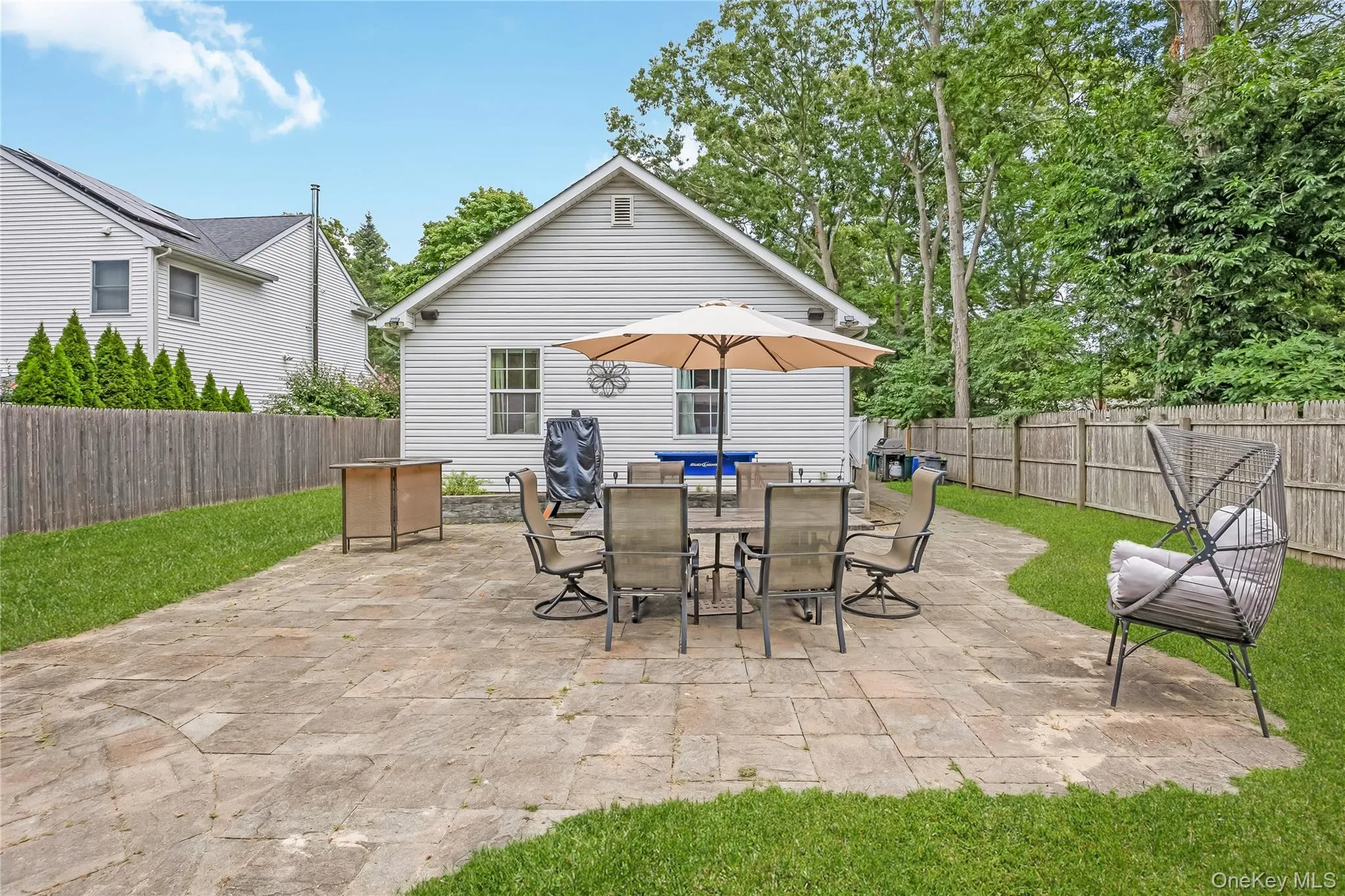393 End Avenue, Brookhaven, NY, 3 Bedrooms Bedrooms, 6 Rooms Rooms,2 BathroomsBathrooms,Residential,For Rent,End,0,1042267 393 End Avenue, Brookhaven, NY, 3 Bedrooms Bedrooms, 6 Rooms Rooms,2 BathroomsBathrooms,Residential,For Rent,End,0,1042267