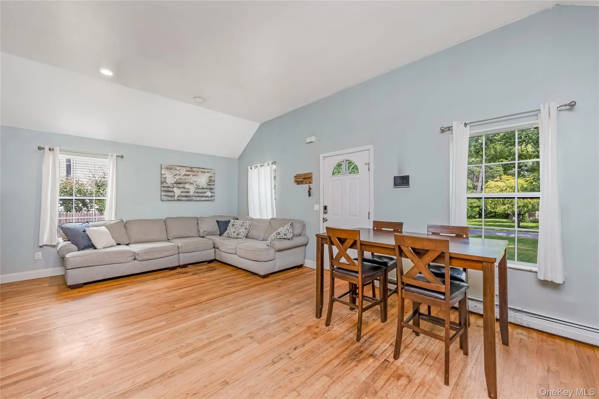 393 End Avenue, Brookhaven, NY, 3 Bedrooms Bedrooms, 6 Rooms Rooms,2 BathroomsBathrooms,Residential,For Rent,End,0,1042267 393 End Avenue, Brookhaven, NY, 3 Bedrooms Bedrooms, 6 Rooms Rooms,2 BathroomsBathrooms,Residential,For Rent,End,0,1042267