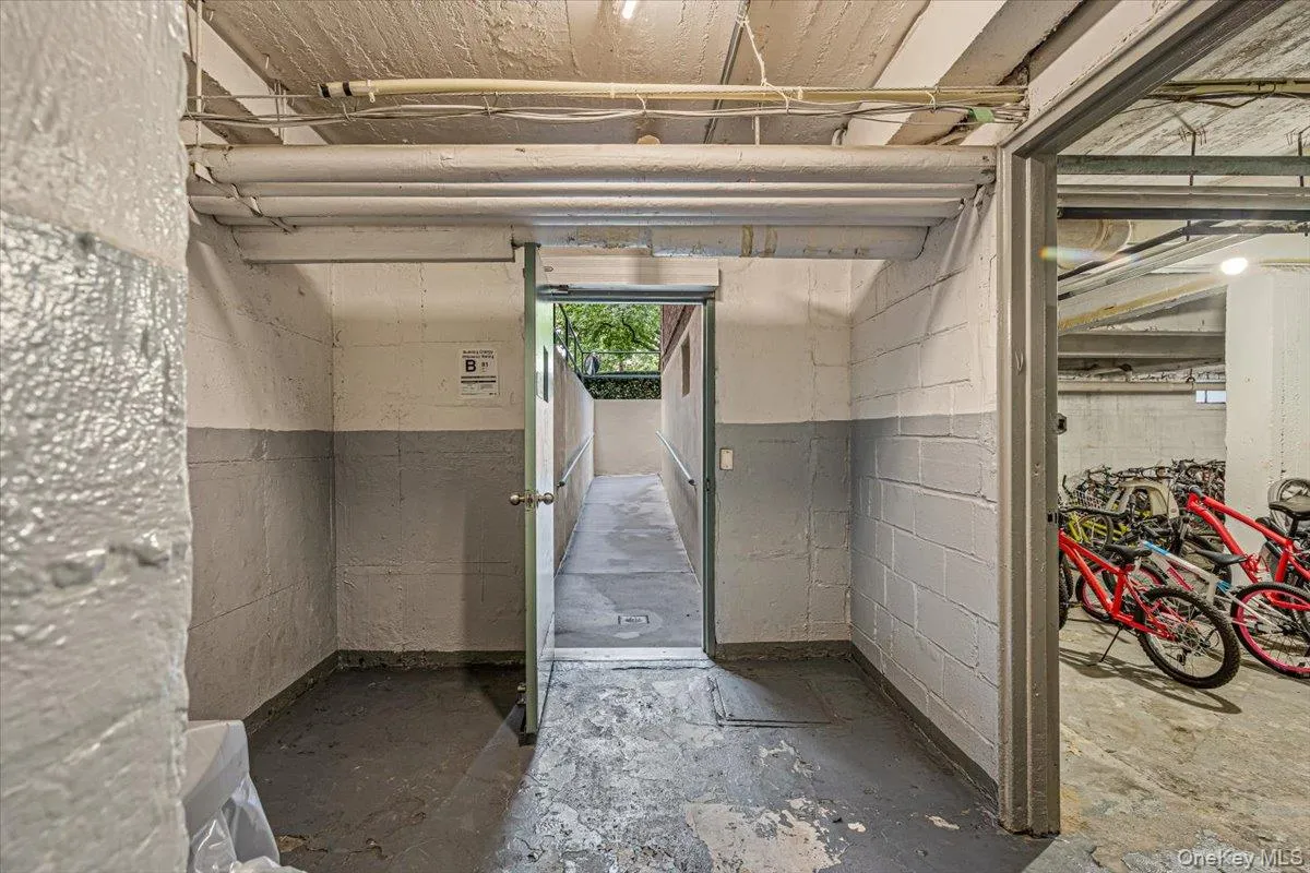 224-24 Union Street, New York, NY, 2 Bedrooms Bedrooms, 4 Rooms Rooms,1 BathroomBathrooms,Residential,For Rent,Union,0,1042276 224-24 Union Street, New York, NY, 2 Bedrooms Bedrooms, 4 Rooms Rooms,1 BathroomBathrooms,Residential,For Rent,Union,0,1042276