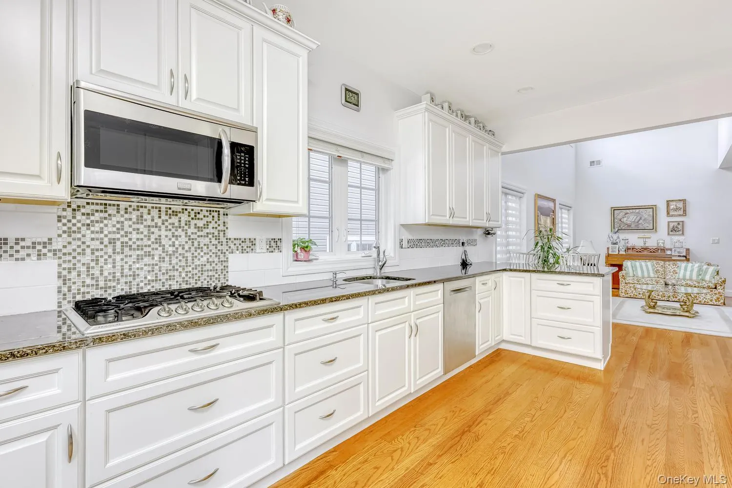 22 Westminster Way, Ramapo, NY, 4 Bedrooms Bedrooms, 8 Rooms Rooms,3 BathroomsBathrooms,Residential,For Rent,Westminster,0,1042280 22 Westminster Way, Ramapo, NY, 4 Bedrooms Bedrooms, 8 Rooms Rooms,3 BathroomsBathrooms,Residential,For Rent,Westminster,0,1042280