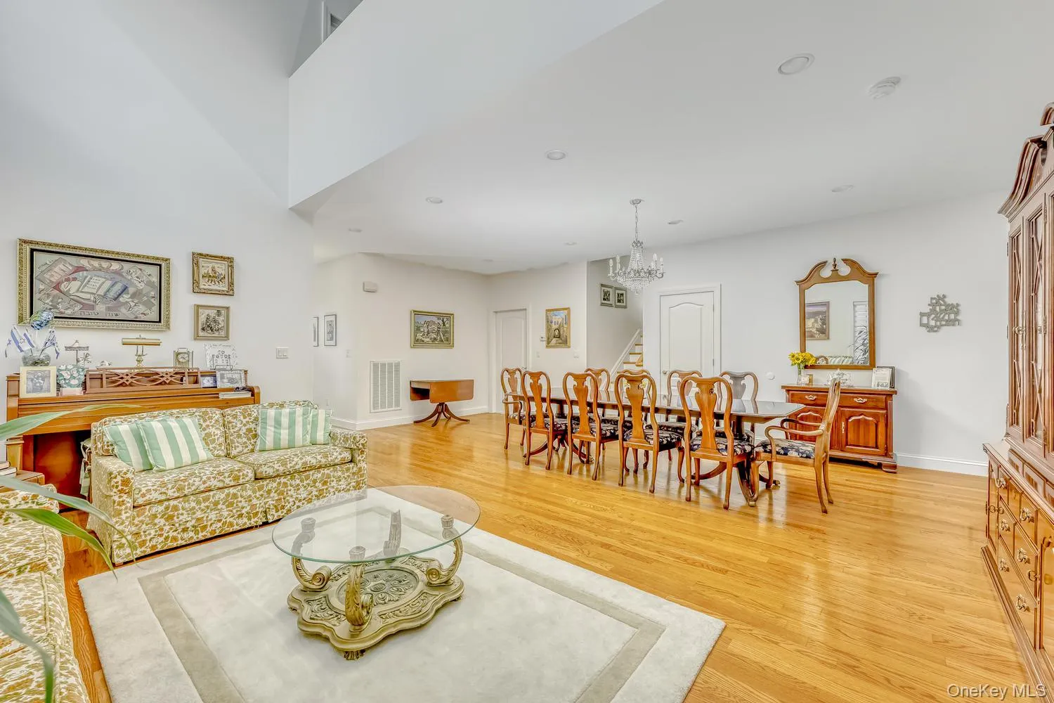 22 Westminster Way, Ramapo, NY, 4 Bedrooms Bedrooms, 8 Rooms Rooms,3 BathroomsBathrooms,Residential,For Rent,Westminster,0,1042280 22 Westminster Way, Ramapo, NY, 4 Bedrooms Bedrooms, 8 Rooms Rooms,3 BathroomsBathrooms,Residential,For Rent,Westminster,0,1042280