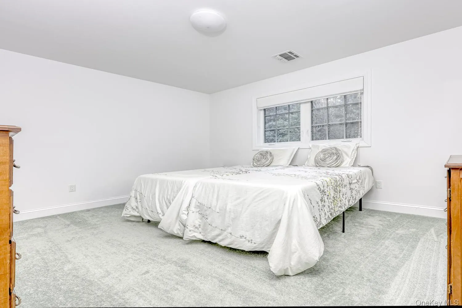 22 Westminster Way, Ramapo, NY, 4 Bedrooms Bedrooms, 8 Rooms Rooms,3 BathroomsBathrooms,Residential,For Rent,Westminster,0,1042280 22 Westminster Way, Ramapo, NY, 4 Bedrooms Bedrooms, 8 Rooms Rooms,3 BathroomsBathrooms,Residential,For Rent,Westminster,0,1042280