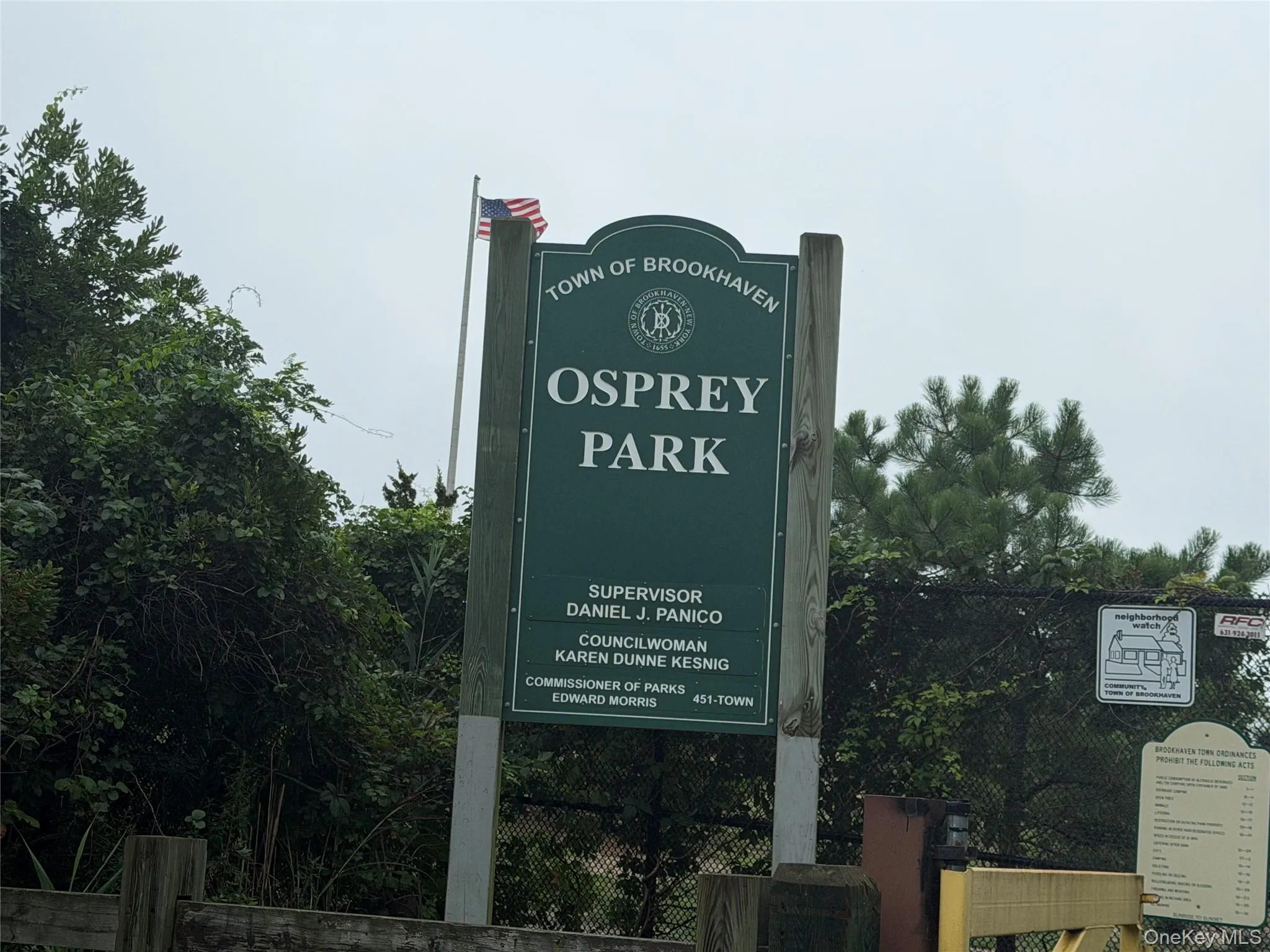Walk to park, 1 block away. Walk to park, 1 block away.