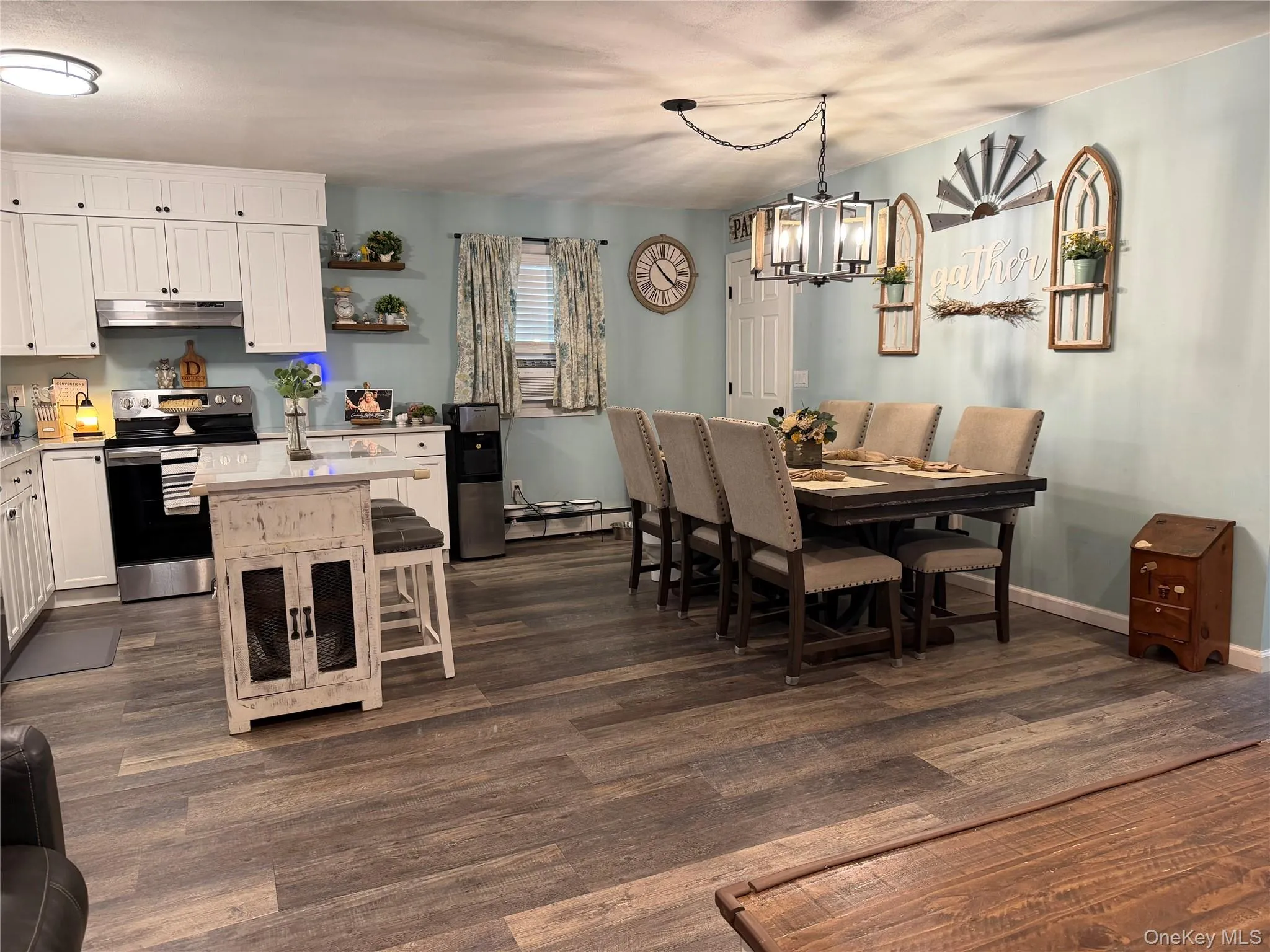 Open concept. Allows for ease of use. Open concept. Allows for ease of use.