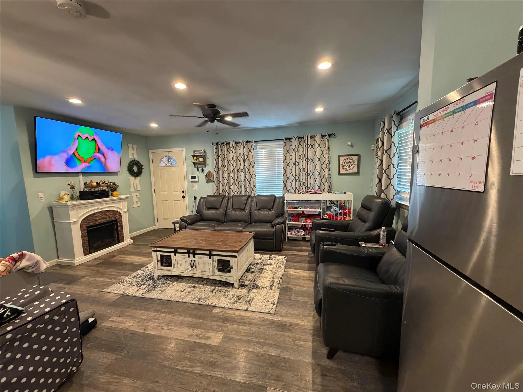 Movie nights in this spacious family area. Movie nights in this spacious family area.