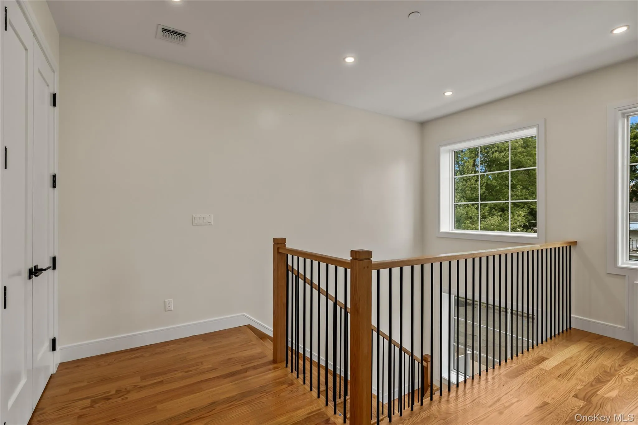 30 Castle Avenue, Ramapo, NY, 6 Bedrooms Bedrooms, 10 Rooms Rooms,3 BathroomsBathrooms,Residential,For Rent,Castle,0,1042285 30 Castle Avenue, Ramapo, NY, 6 Bedrooms Bedrooms, 10 Rooms Rooms,3 BathroomsBathrooms,Residential,For Rent,Castle,0,1042285