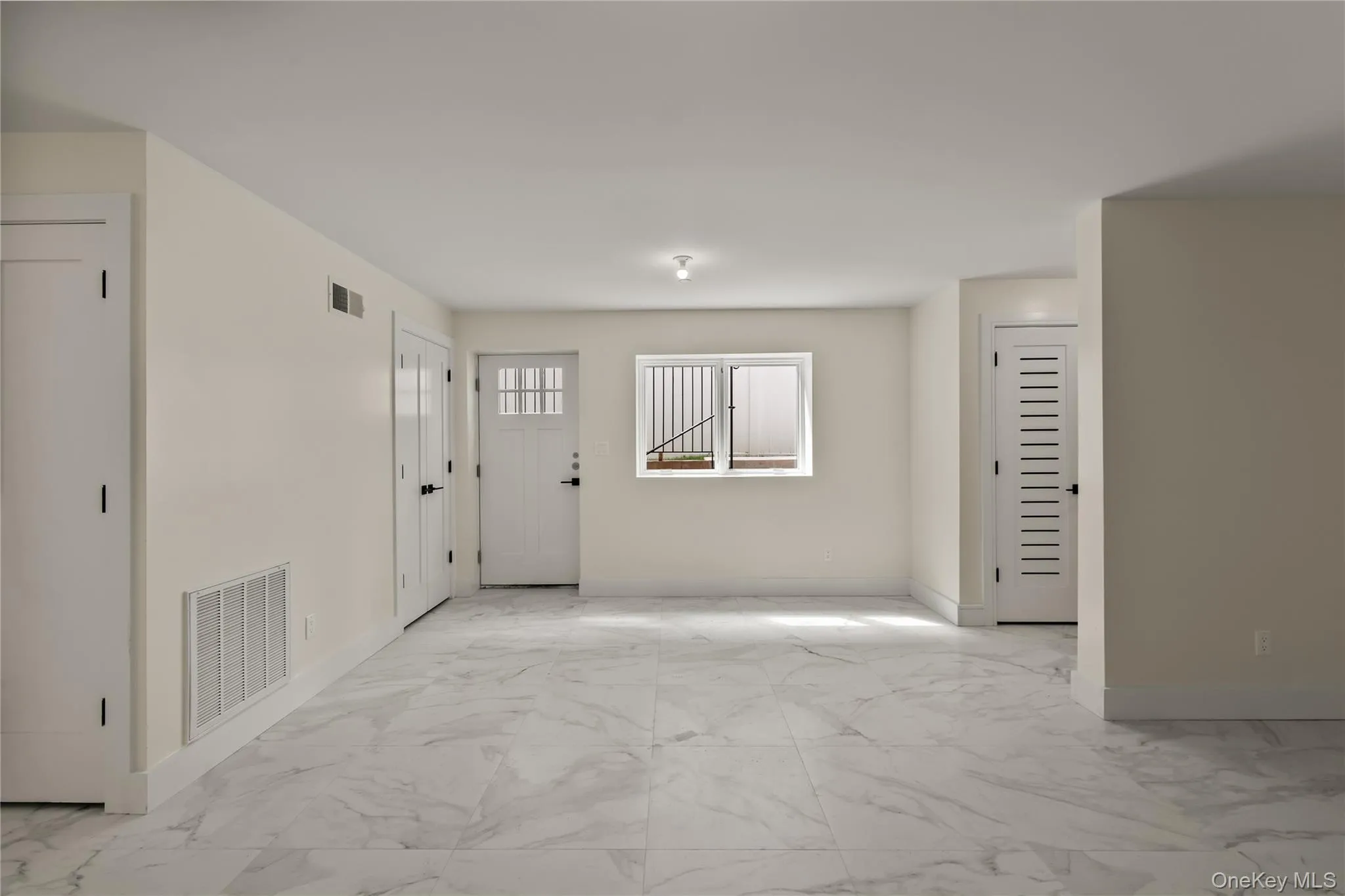 30 Castle Avenue, Ramapo, NY, 6 Bedrooms Bedrooms, 10 Rooms Rooms,3 BathroomsBathrooms,Residential,For Rent,Castle,0,1042285 30 Castle Avenue, Ramapo, NY, 6 Bedrooms Bedrooms, 10 Rooms Rooms,3 BathroomsBathrooms,Residential,For Rent,Castle,0,1042285
