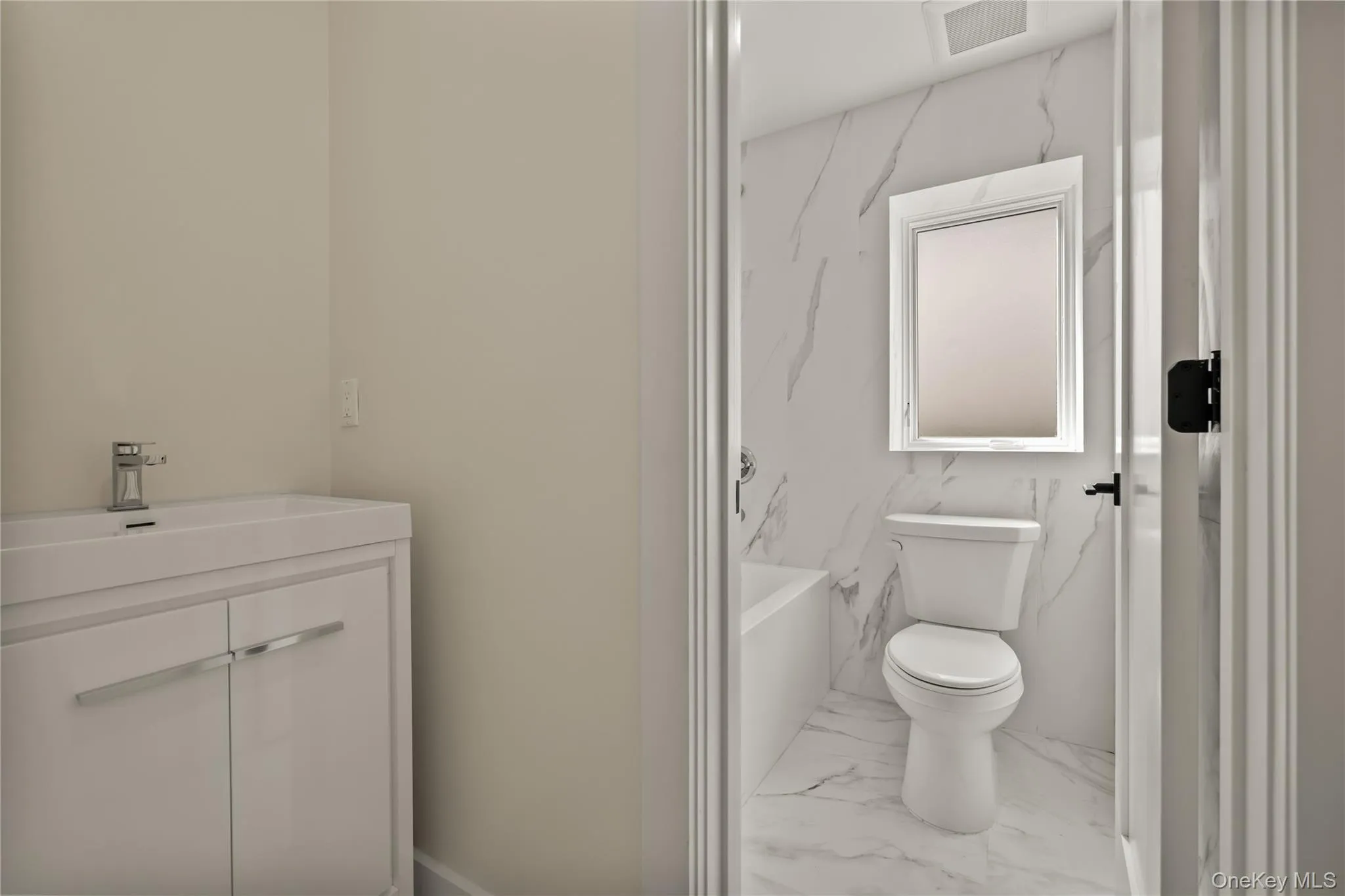 30 Castle Avenue, Ramapo, NY, 6 Bedrooms Bedrooms, 10 Rooms Rooms,3 BathroomsBathrooms,Residential,For Rent,Castle,0,1042285 30 Castle Avenue, Ramapo, NY, 6 Bedrooms Bedrooms, 10 Rooms Rooms,3 BathroomsBathrooms,Residential,For Rent,Castle,0,1042285