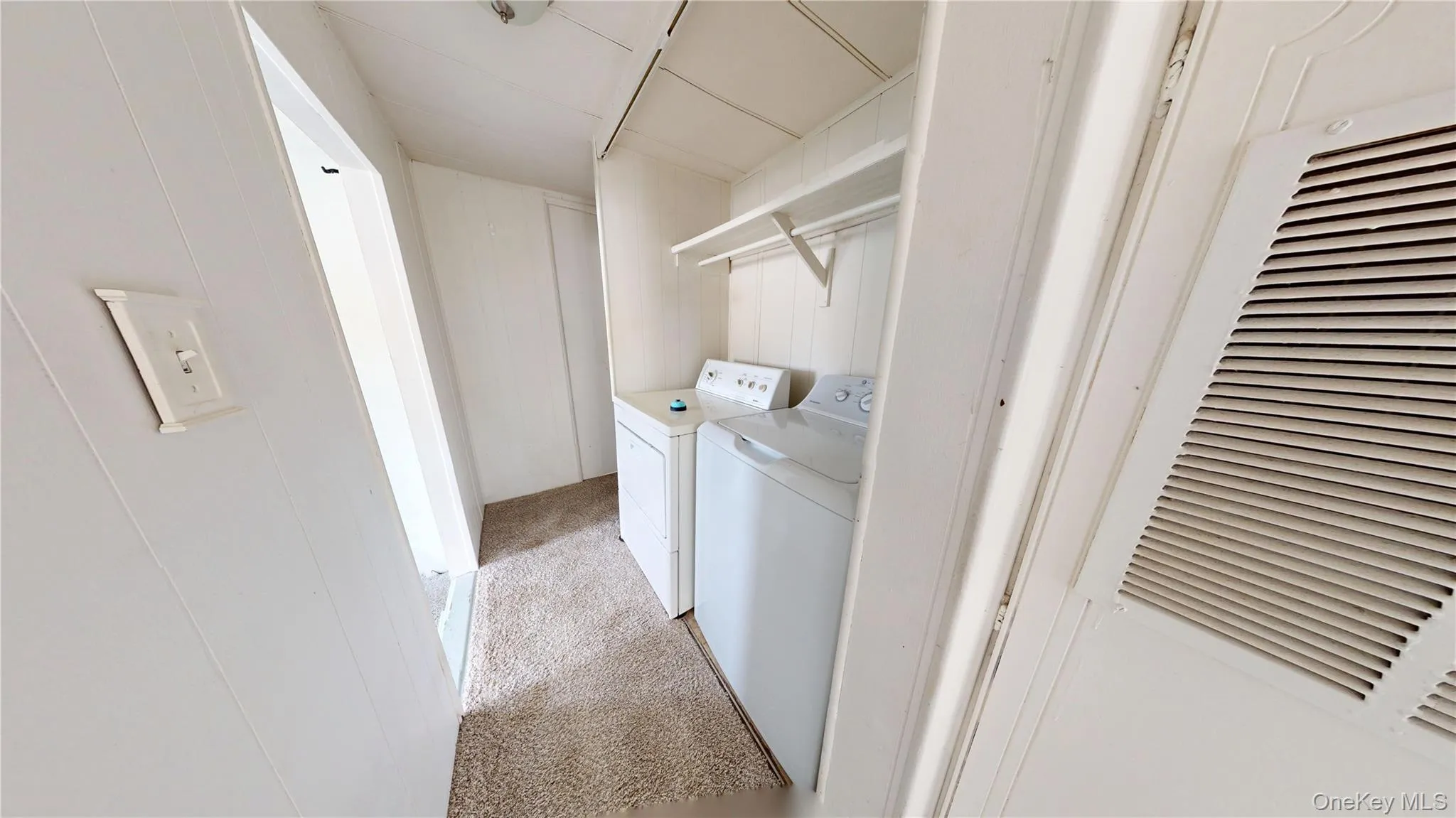 39 Valley Forge Drive, Islip, NY, 3 Bedrooms Bedrooms, 5 Rooms Rooms,1 BathroomBathrooms,Residential,For Rent,Valley Forge,0,1042289 39 Valley Forge Drive, Islip, NY, 3 Bedrooms Bedrooms, 5 Rooms Rooms,1 BathroomBathrooms,Residential,For Rent,Valley Forge,0,1042289