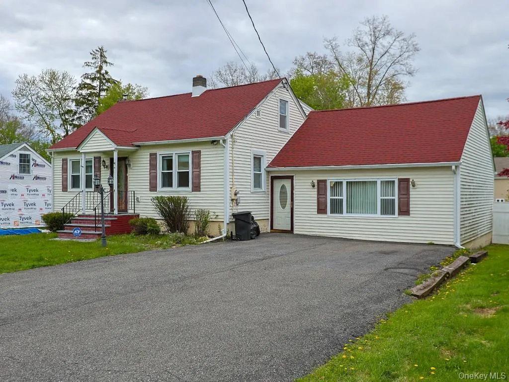 68 Weaver Street, Montgomery, NY, 3 Bedrooms Bedrooms, 10 Rooms Rooms,3 BathroomsBathrooms,Residential Lease,For Rent,Weaver,0,1042291 68 Weaver Street, Montgomery, NY, 3 Bedrooms Bedrooms, 10 Rooms Rooms,3 BathroomsBathrooms,Residential Lease,For Rent,Weaver,0,1042291