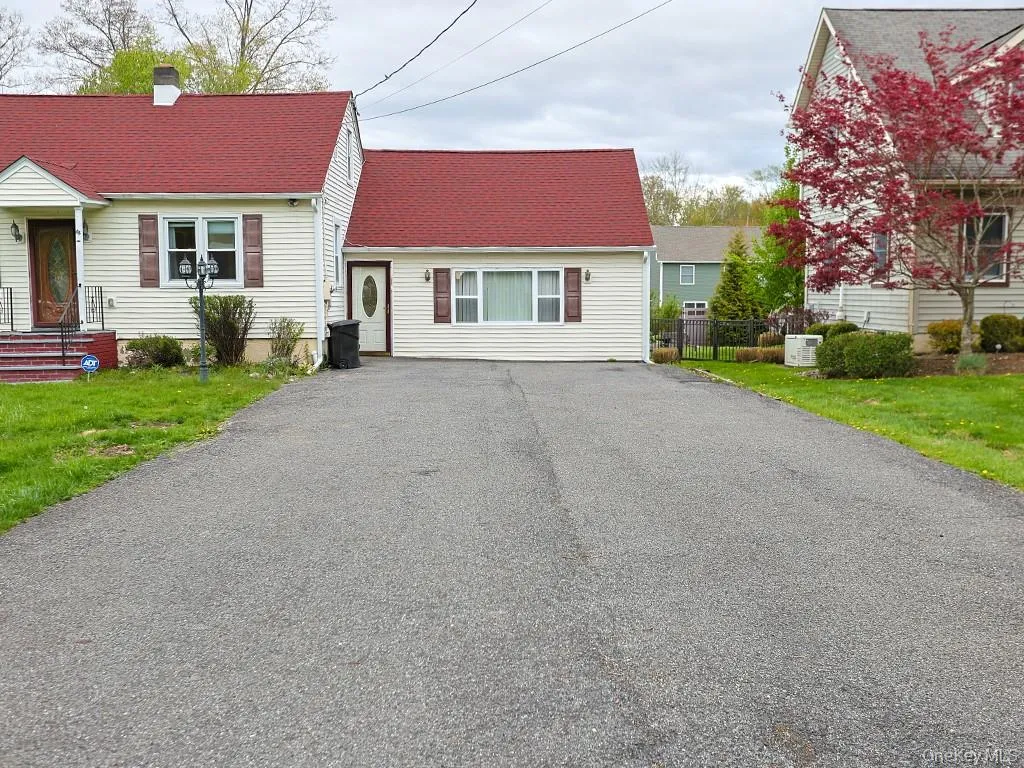 68 Weaver Street, Montgomery, NY, 3 Bedrooms Bedrooms, 10 Rooms Rooms,3 BathroomsBathrooms,Residential Lease,For Rent,Weaver,0,1042291 68 Weaver Street, Montgomery, NY, 3 Bedrooms Bedrooms, 10 Rooms Rooms,3 BathroomsBathrooms,Residential Lease,For Rent,Weaver,0,1042291