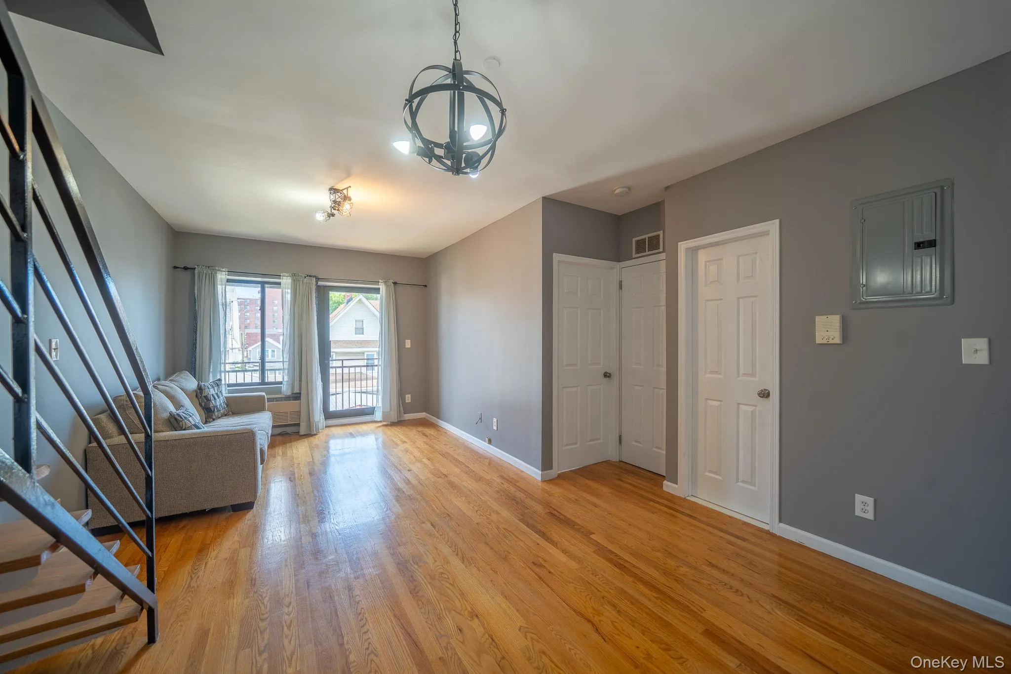 17524 89 Avenue, New York, NY, 2 Bedroom Bedrooms, 5 Room Rooms,2 BathroomBathrooms,Residential Lease,For Rent,89,0,1042294 17524 89 Avenue, New York, NY, 2 Bedroom Bedrooms, 5 Room Rooms,2 BathroomBathrooms,Residential Lease,For Rent,89,0,1042294