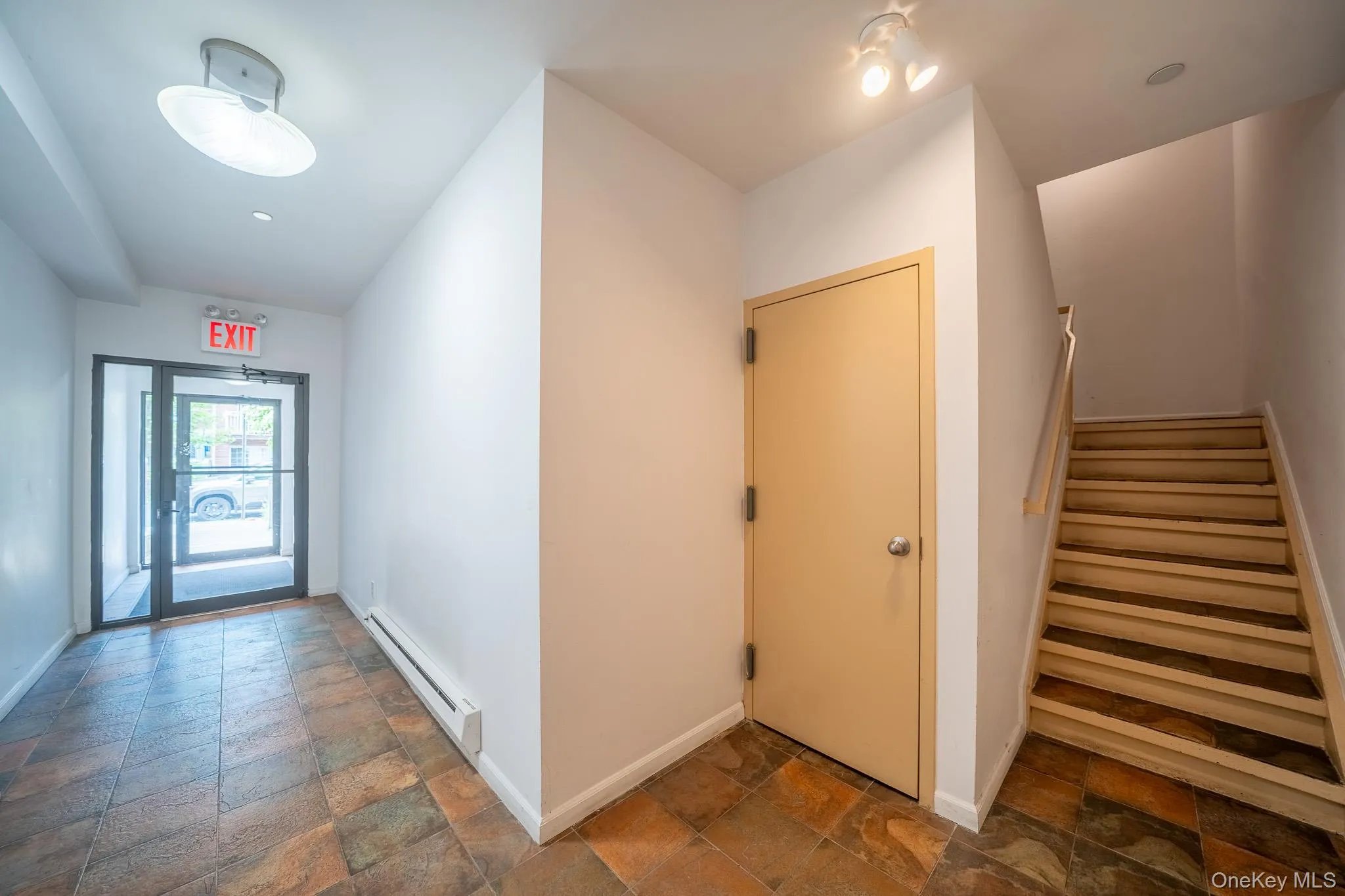 17524 89 Avenue, New York, NY, 2 Bedroom Bedrooms, 5 Room Rooms,2 BathroomBathrooms,Residential Lease,For Rent,89,0,1042294 17524 89 Avenue, New York, NY, 2 Bedroom Bedrooms, 5 Room Rooms,2 BathroomBathrooms,Residential Lease,For Rent,89,0,1042294