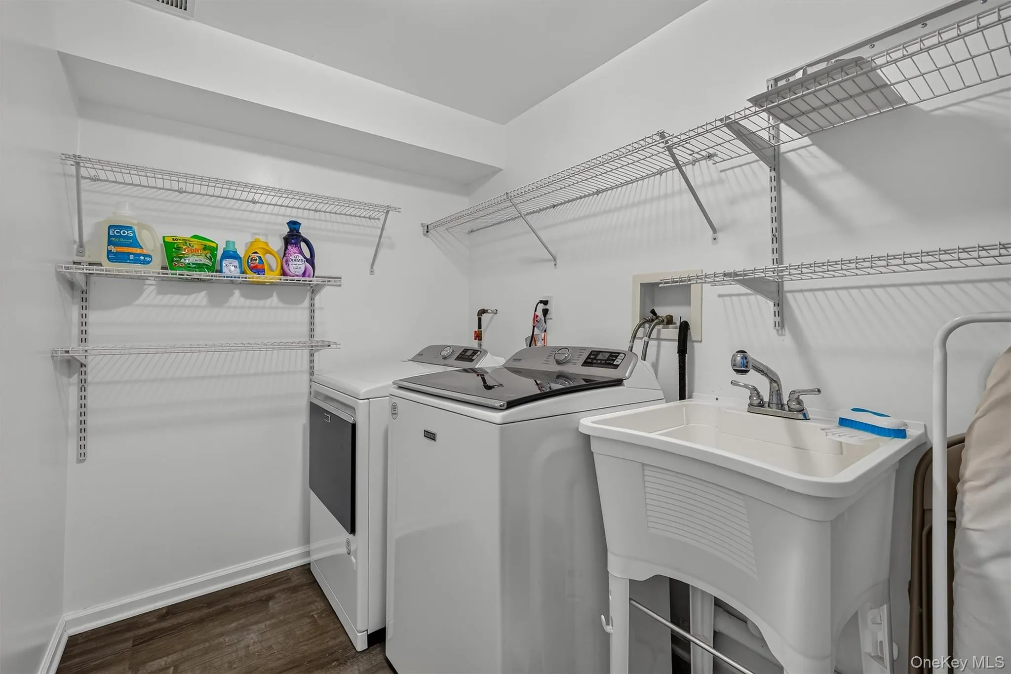 7 Gillian Court, Monroe, NY, 3 Bedrooms Bedrooms, 7 Rooms Rooms,2 BathroomsBathrooms,Residential,For Rent,Gillian,0,1042301 7 Gillian Court, Monroe, NY, 3 Bedrooms Bedrooms, 7 Rooms Rooms,2 BathroomsBathrooms,Residential,For Rent,Gillian,0,1042301