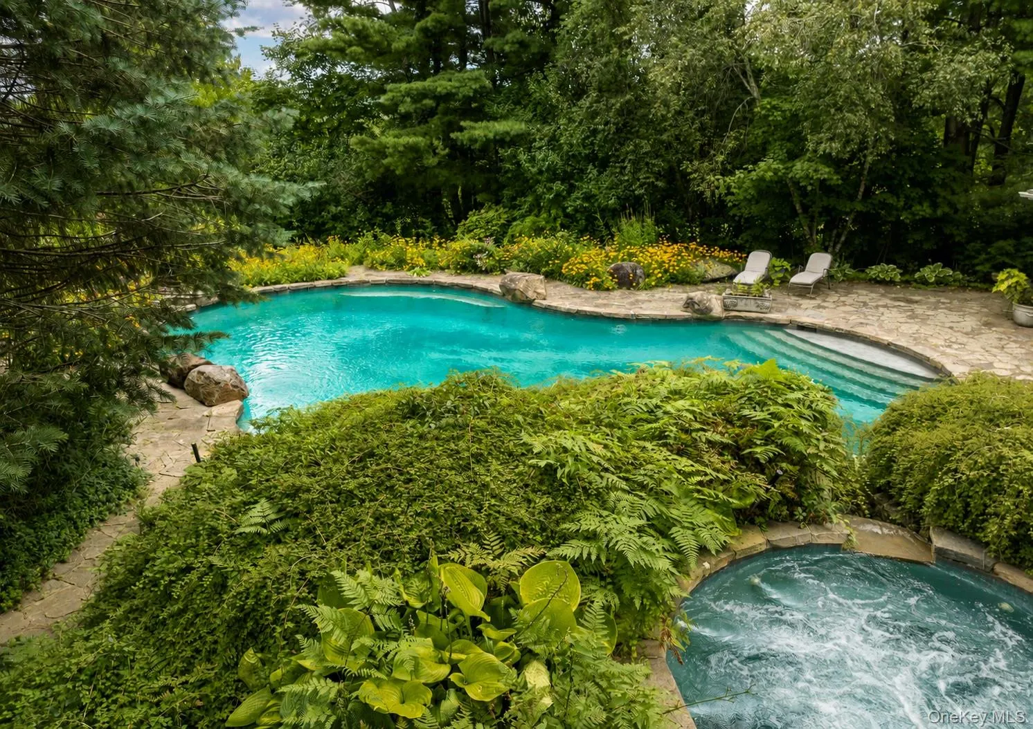 Incredible Spa and Pool Area Incredible Spa and Pool Area