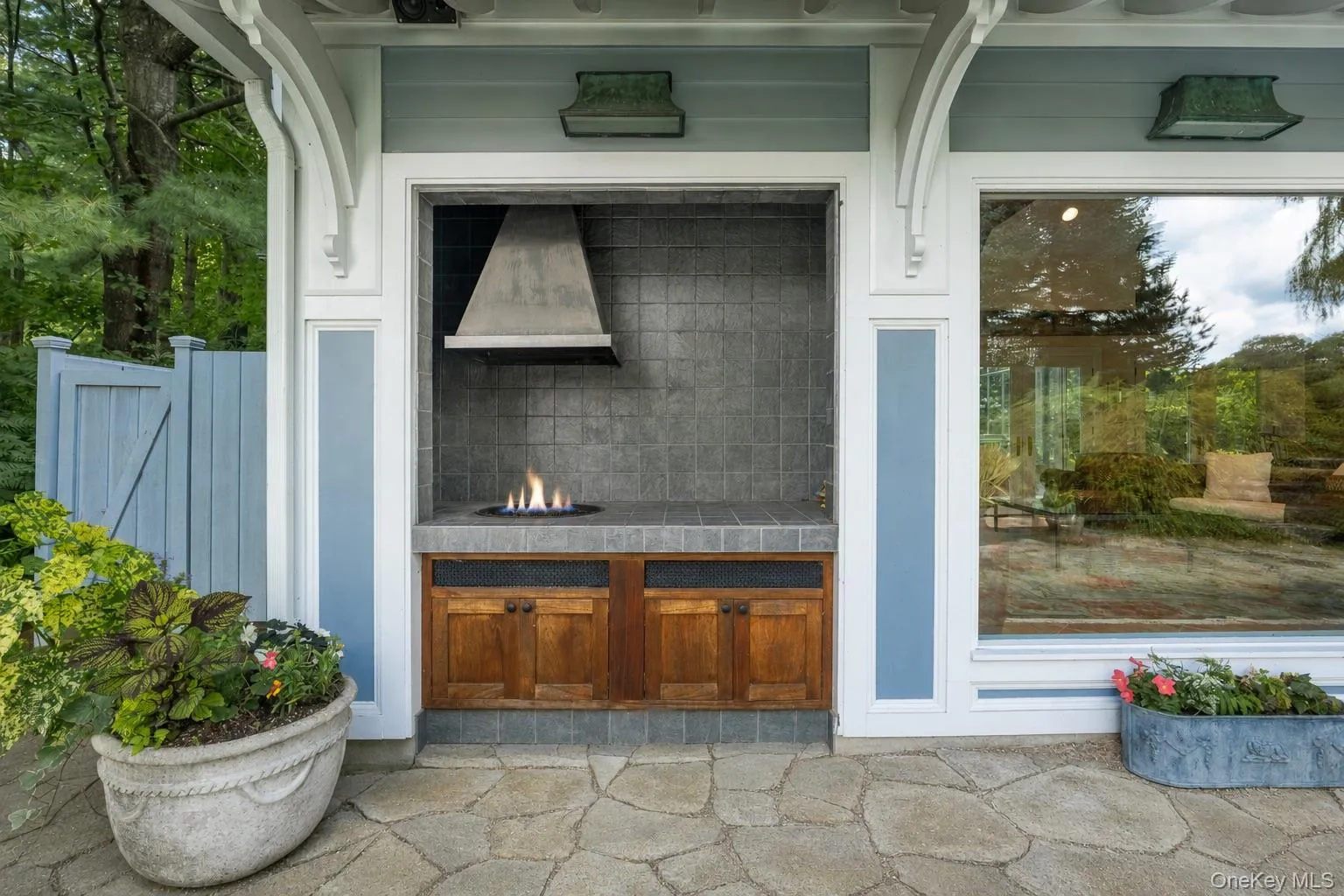 Pool House outdoor Grill Area Pool House outdoor Grill Area