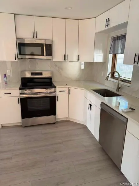 64 Lynwood Drive, Hempstead, NY, 6 Bedrooms Bedrooms, 12 Rooms Rooms,2 BathroomsBathrooms,Residential Lease,For Rent,Lynwood,0,1042307 64 Lynwood Drive, Hempstead, NY, 6 Bedrooms Bedrooms, 12 Rooms Rooms,2 BathroomsBathrooms,Residential Lease,For Rent,Lynwood,0,1042307