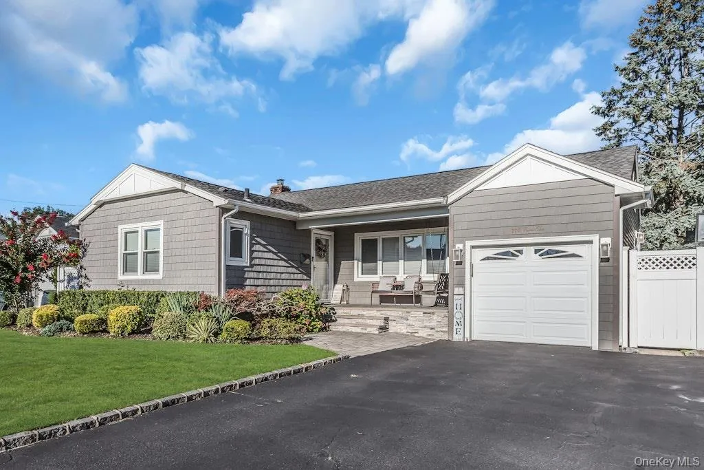 782 Norman Drive, Hempstead, NY, 3 Bedrooms Bedrooms, 6 Rooms Rooms,2 BathroomsBathrooms,Residential,For Rent,Norman,0,1042310 782 Norman Drive, Hempstead, NY, 3 Bedrooms Bedrooms, 6 Rooms Rooms,2 BathroomsBathrooms,Residential,For Rent,Norman,0,1042310
