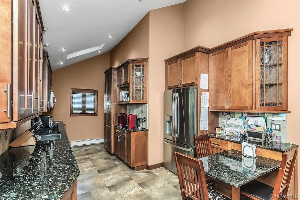782 Norman Drive, Hempstead, NY, 3 Bedrooms Bedrooms, 6 Rooms Rooms,2 BathroomsBathrooms,Residential,For Rent,Norman,0,1042310 782 Norman Drive, Hempstead, NY, 3 Bedrooms Bedrooms, 6 Rooms Rooms,2 BathroomsBathrooms,Residential,For Rent,Norman,0,1042310