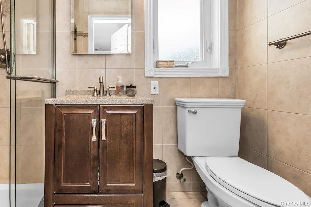 782 Norman Drive, Hempstead, NY, 3 Bedrooms Bedrooms, 6 Rooms Rooms,2 BathroomsBathrooms,Residential,For Rent,Norman,0,1042310 782 Norman Drive, Hempstead, NY, 3 Bedrooms Bedrooms, 6 Rooms Rooms,2 BathroomsBathrooms,Residential,For Rent,Norman,0,1042310
