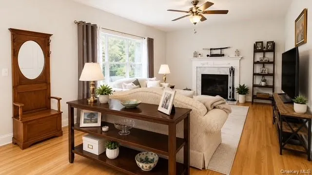 62 Mill Drive, Brookhaven, NY, 4 Bedrooms Bedrooms, 8 Rooms Rooms,2 BathroomsBathrooms,Residential,For Rent,Mill,0,1042311 62 Mill Drive, Brookhaven, NY, 4 Bedrooms Bedrooms, 8 Rooms Rooms,2 BathroomsBathrooms,Residential,For Rent,Mill,0,1042311