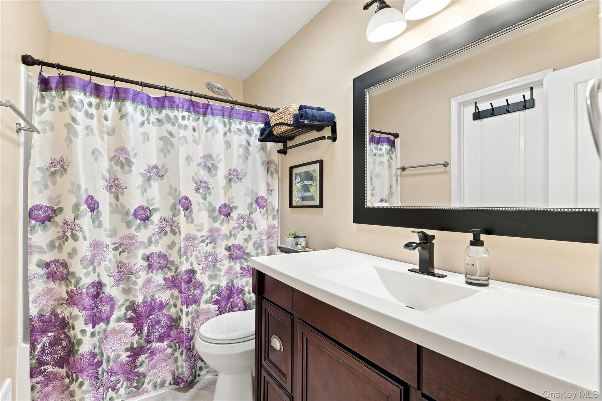 21 Smith Street, Red Hook, NY, 3 Bedrooms Bedrooms, 8 Rooms Rooms,2 BathroomsBathrooms,Residential,For Rent,Smith,0,1042315 21 Smith Street, Red Hook, NY, 3 Bedrooms Bedrooms, 8 Rooms Rooms,2 BathroomsBathrooms,Residential,For Rent,Smith,0,1042315