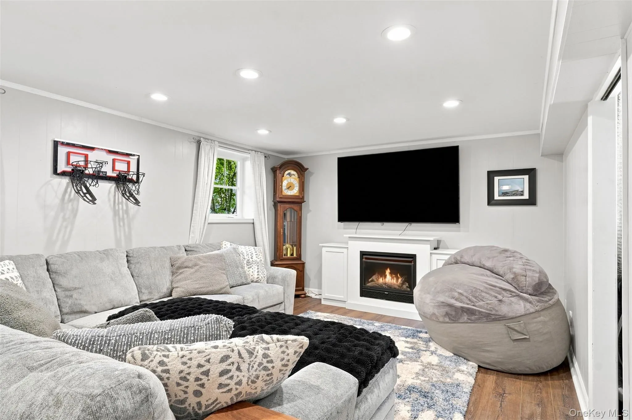 21 Smith Street, Red Hook, NY, 3 Bedrooms Bedrooms, 8 Rooms Rooms,2 BathroomsBathrooms,Residential,For Rent,Smith,0,1042315 21 Smith Street, Red Hook, NY, 3 Bedrooms Bedrooms, 8 Rooms Rooms,2 BathroomsBathrooms,Residential,For Rent,Smith,0,1042315