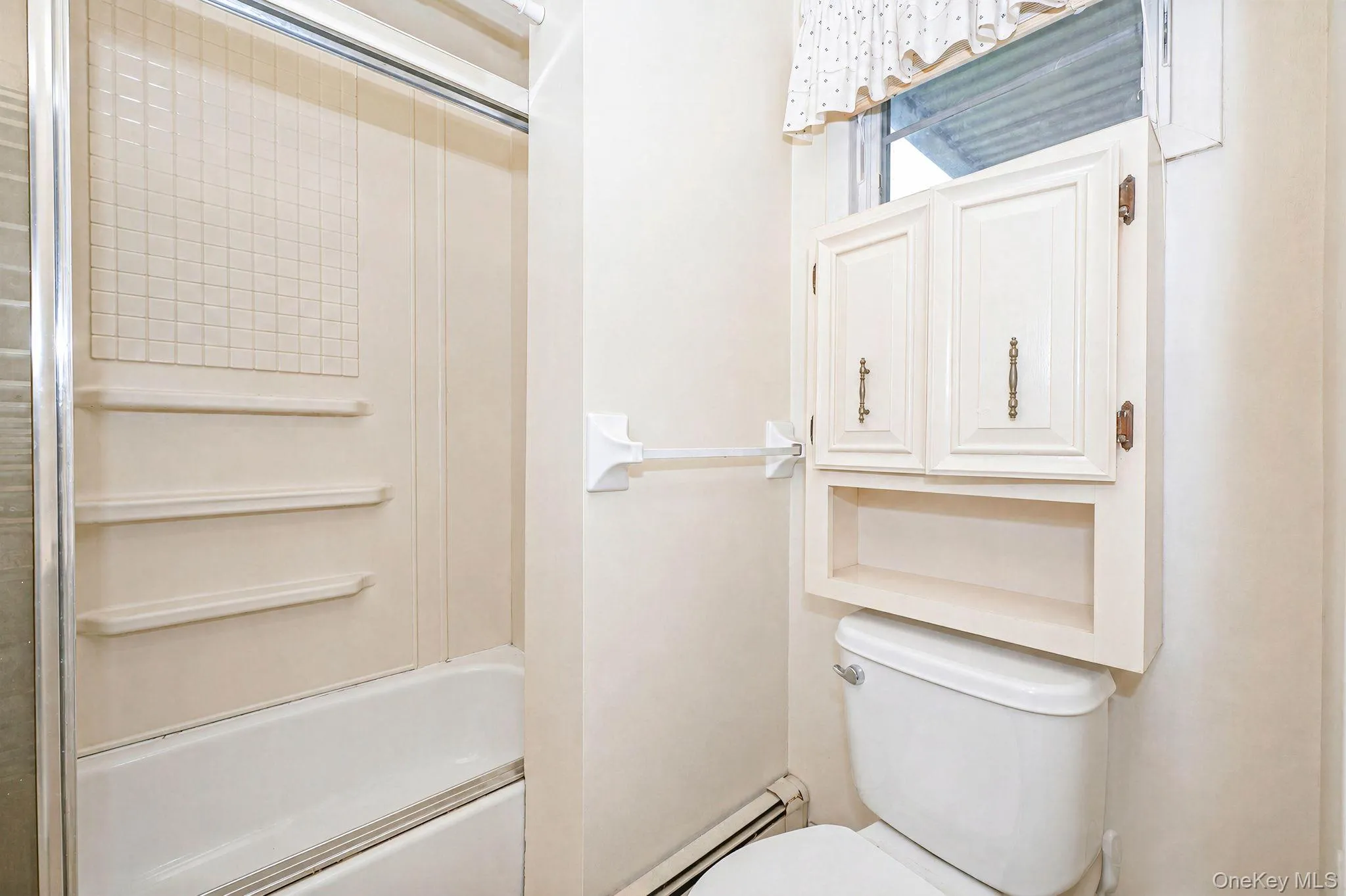 79 Jefferson Street, Hempstead, NY, 4 Bedrooms Bedrooms, 12 Rooms Rooms,2 BathroomsBathrooms,Residential,For Rent,Jefferson,0,1042316 79 Jefferson Street, Hempstead, NY, 4 Bedrooms Bedrooms, 12 Rooms Rooms,2 BathroomsBathrooms,Residential,For Rent,Jefferson,0,1042316