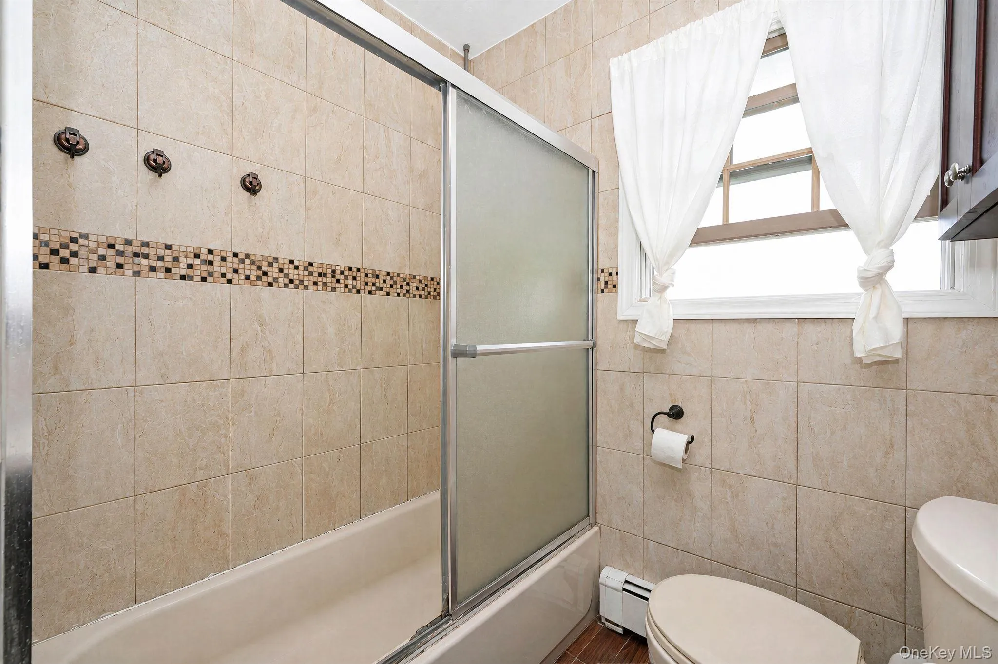 79 Jefferson Street, Hempstead, NY, 4 Bedrooms Bedrooms, 12 Rooms Rooms,2 BathroomsBathrooms,Residential,For Rent,Jefferson,0,1042316 79 Jefferson Street, Hempstead, NY, 4 Bedrooms Bedrooms, 12 Rooms Rooms,2 BathroomsBathrooms,Residential,For Rent,Jefferson,0,1042316
