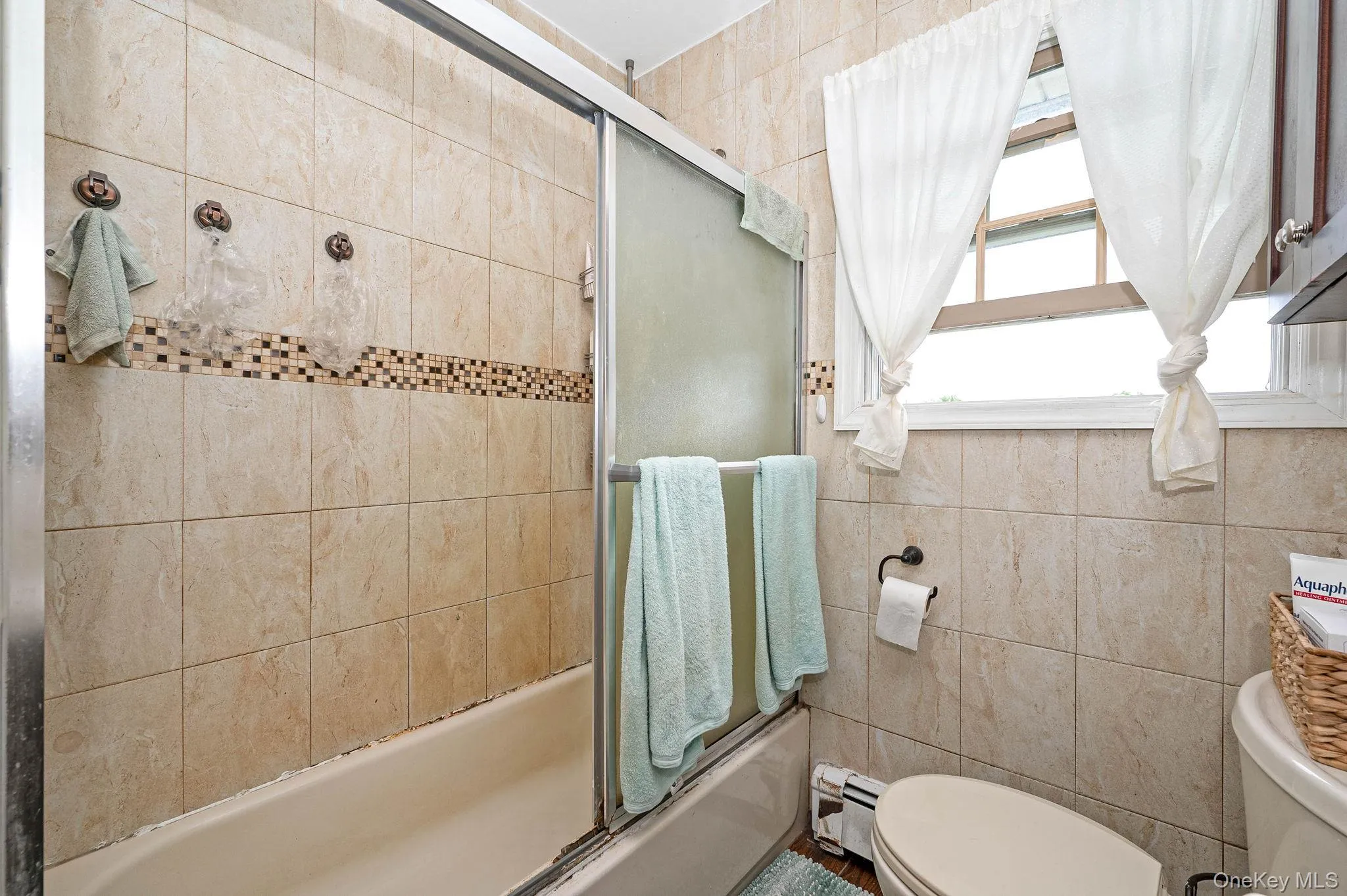79 Jefferson Street, Hempstead, NY, 4 Bedrooms Bedrooms, 12 Rooms Rooms,2 BathroomsBathrooms,Residential,For Rent,Jefferson,0,1042316 79 Jefferson Street, Hempstead, NY, 4 Bedrooms Bedrooms, 12 Rooms Rooms,2 BathroomsBathrooms,Residential,For Rent,Jefferson,0,1042316