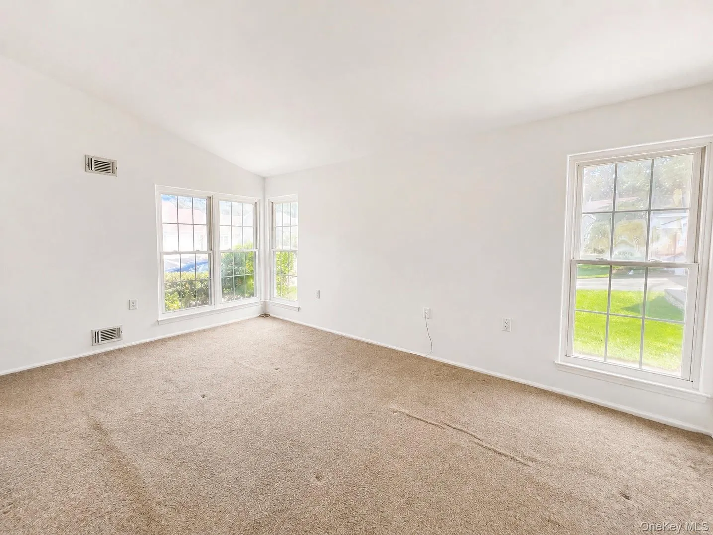 6 Oakdale Court, Brookhaven, NY, 2 Bedrooms Bedrooms, 6 Rooms Rooms,2 BathroomsBathrooms,Residential,For Rent,Oakdale,0,1042317 6 Oakdale Court, Brookhaven, NY, 2 Bedrooms Bedrooms, 6 Rooms Rooms,2 BathroomsBathrooms,Residential,For Rent,Oakdale,0,1042317