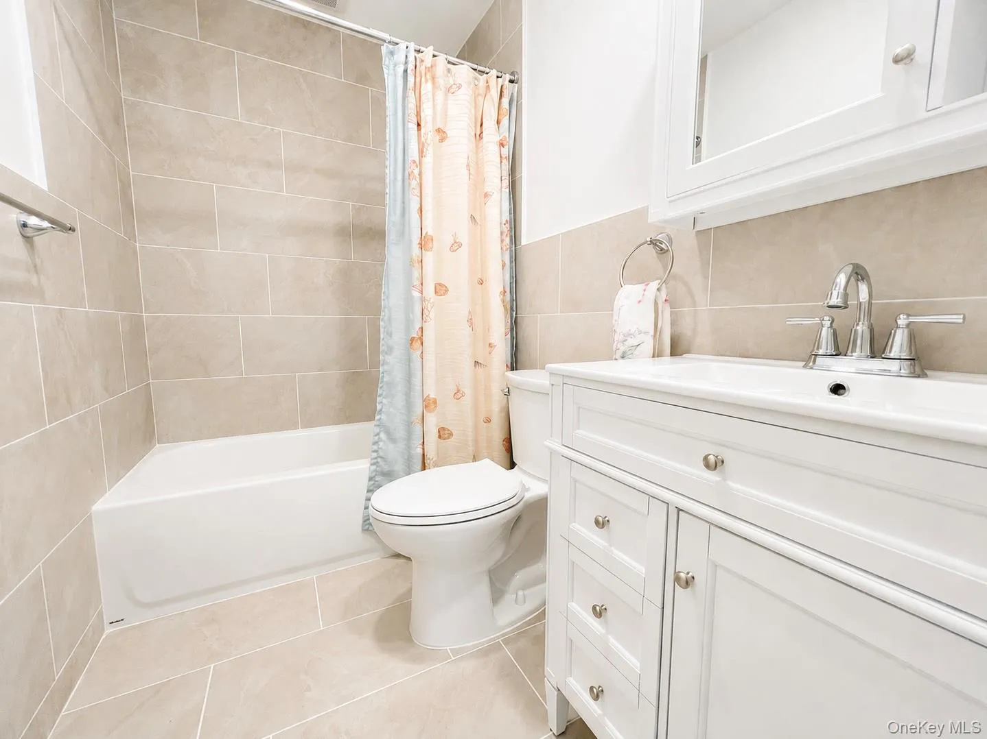 6 Oakdale Court, Brookhaven, NY, 2 Bedrooms Bedrooms, 6 Rooms Rooms,2 BathroomsBathrooms,Residential,For Rent,Oakdale,0,1042317 6 Oakdale Court, Brookhaven, NY, 2 Bedrooms Bedrooms, 6 Rooms Rooms,2 BathroomsBathrooms,Residential,For Rent,Oakdale,0,1042317