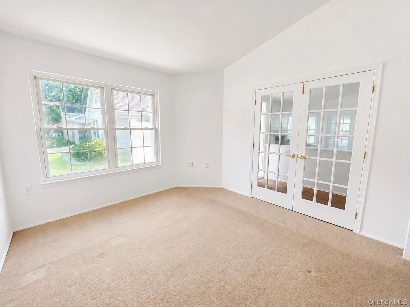 6 Oakdale Court, Brookhaven, NY, 2 Bedrooms Bedrooms, 6 Rooms Rooms,2 BathroomsBathrooms,Residential,For Rent,Oakdale,0,1042317 6 Oakdale Court, Brookhaven, NY, 2 Bedrooms Bedrooms, 6 Rooms Rooms,2 BathroomsBathrooms,Residential,For Rent,Oakdale,0,1042317